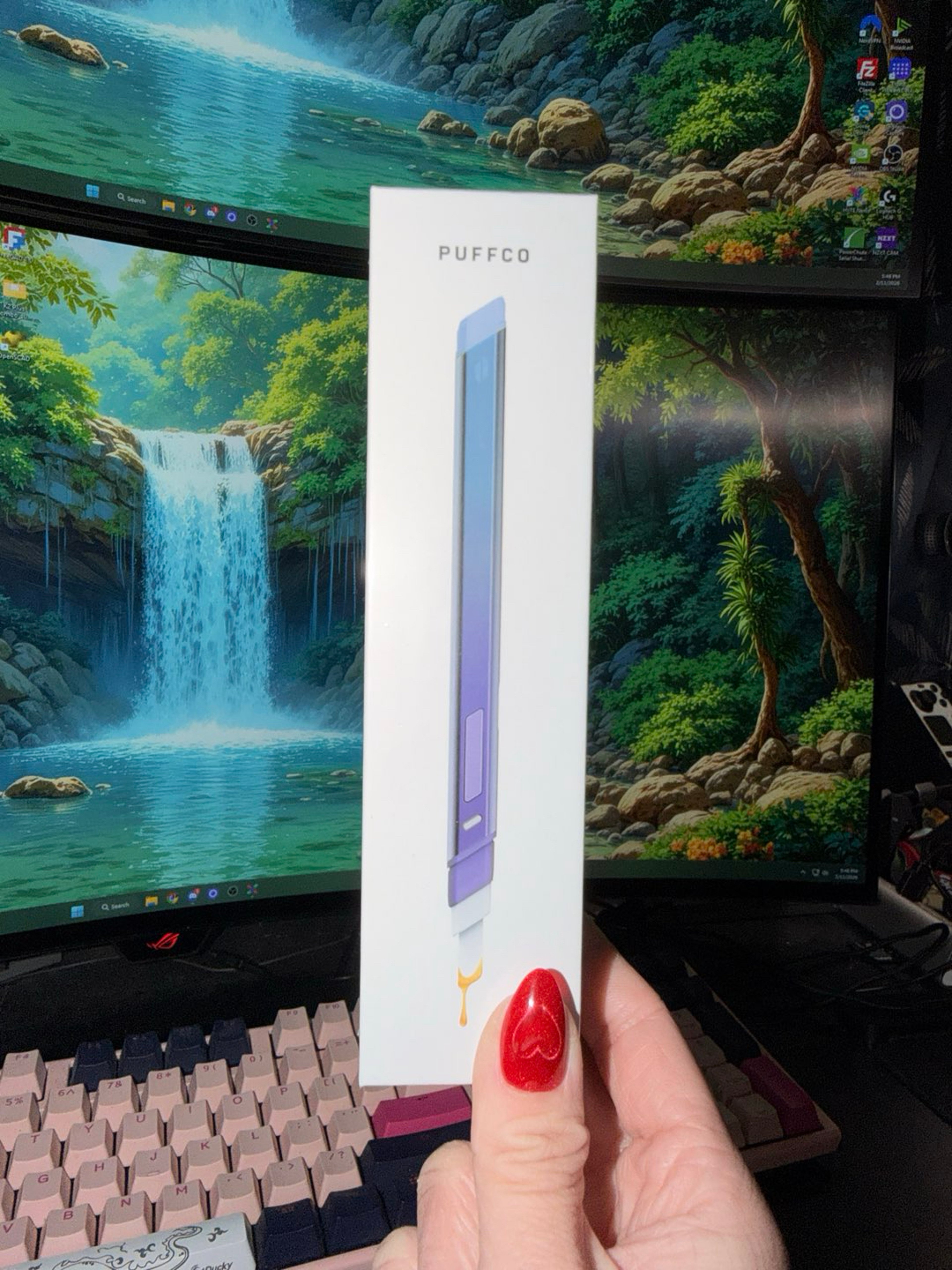 Preview pic of Puffco Hot Knife - Blurple (Retail Exclusive)
