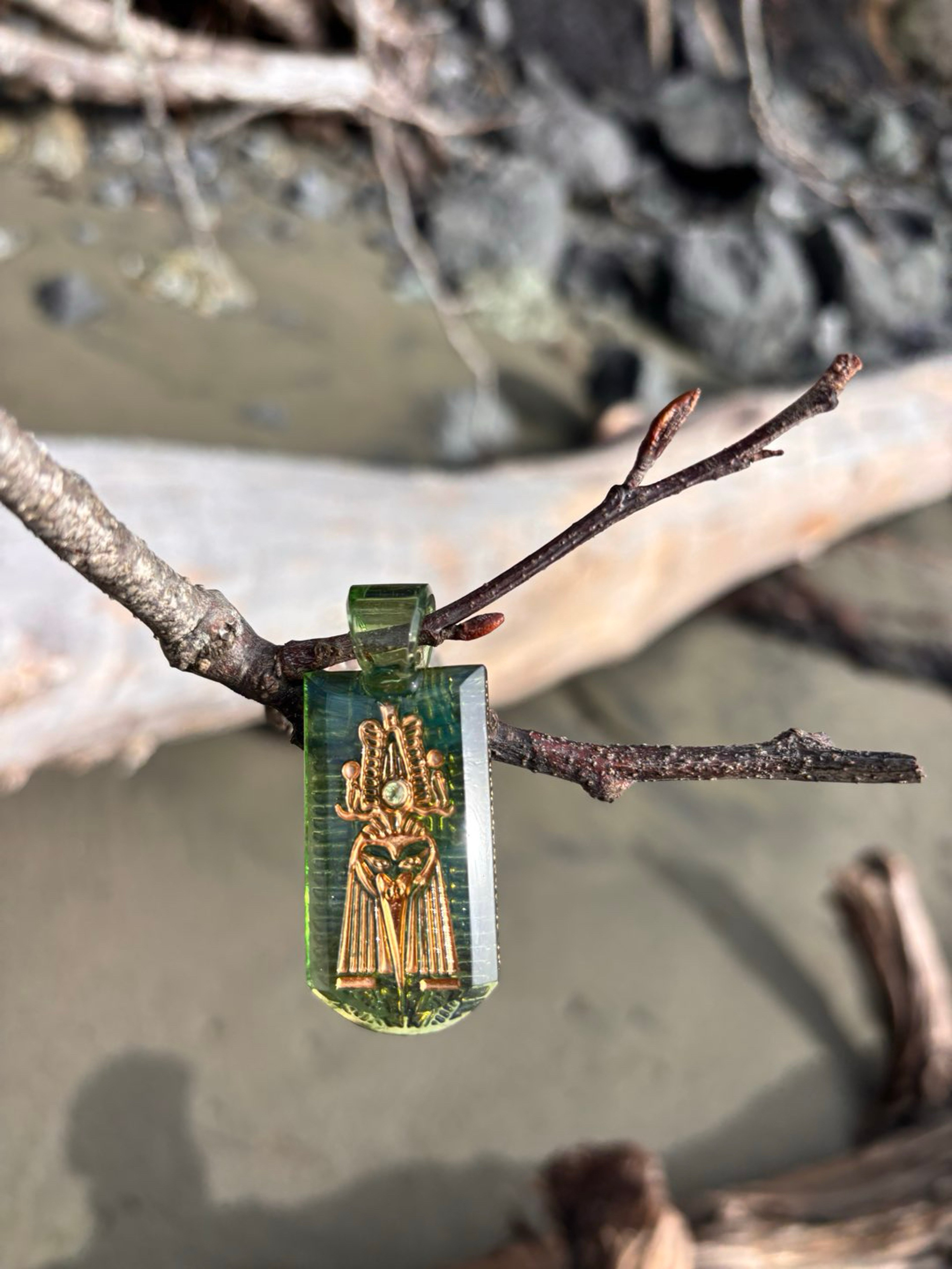 Preview pic of Green tea pendent