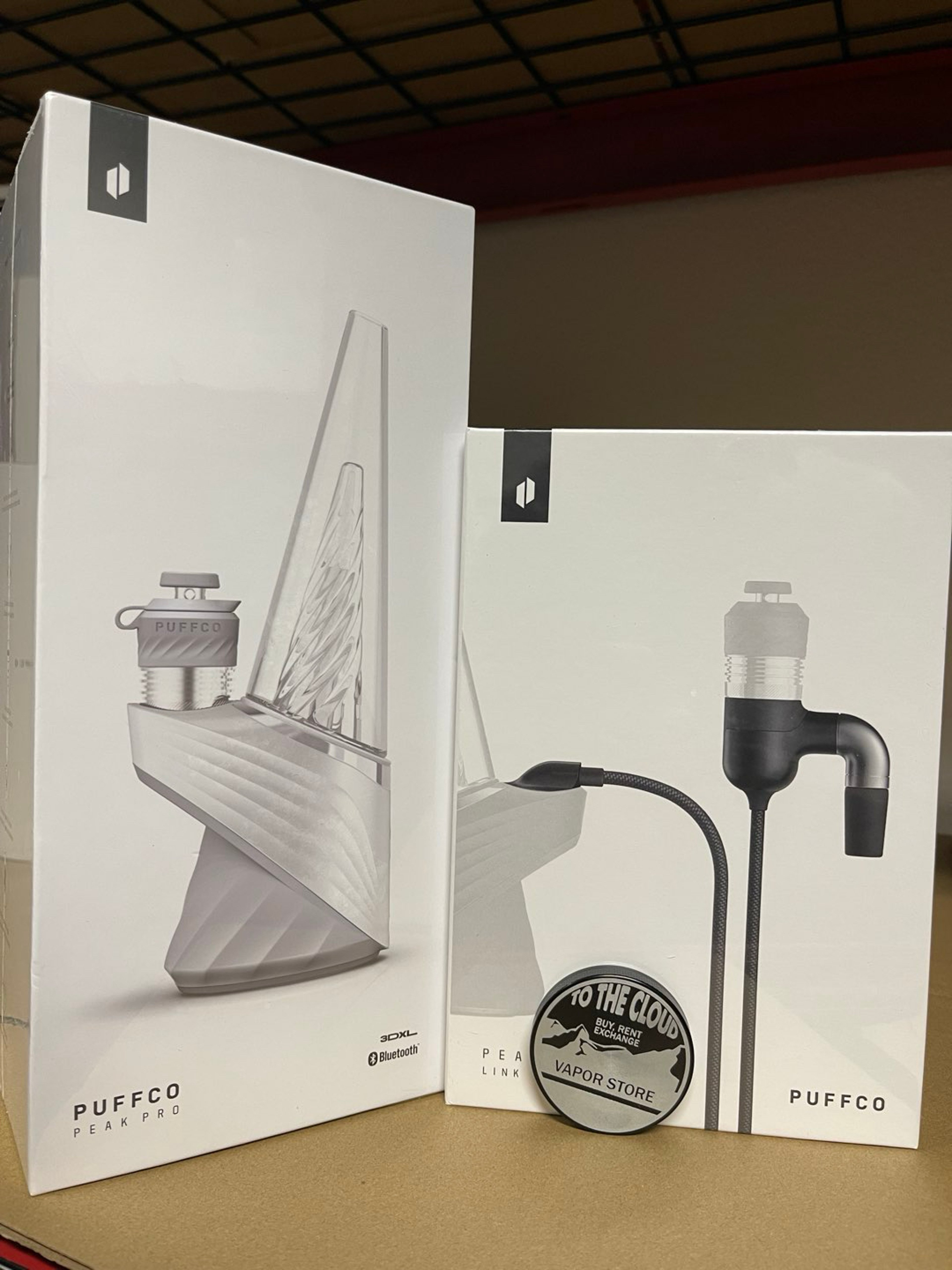 Preview pic of Puffco Peak Pro - Pearl & Link Bundle (new & sealed)