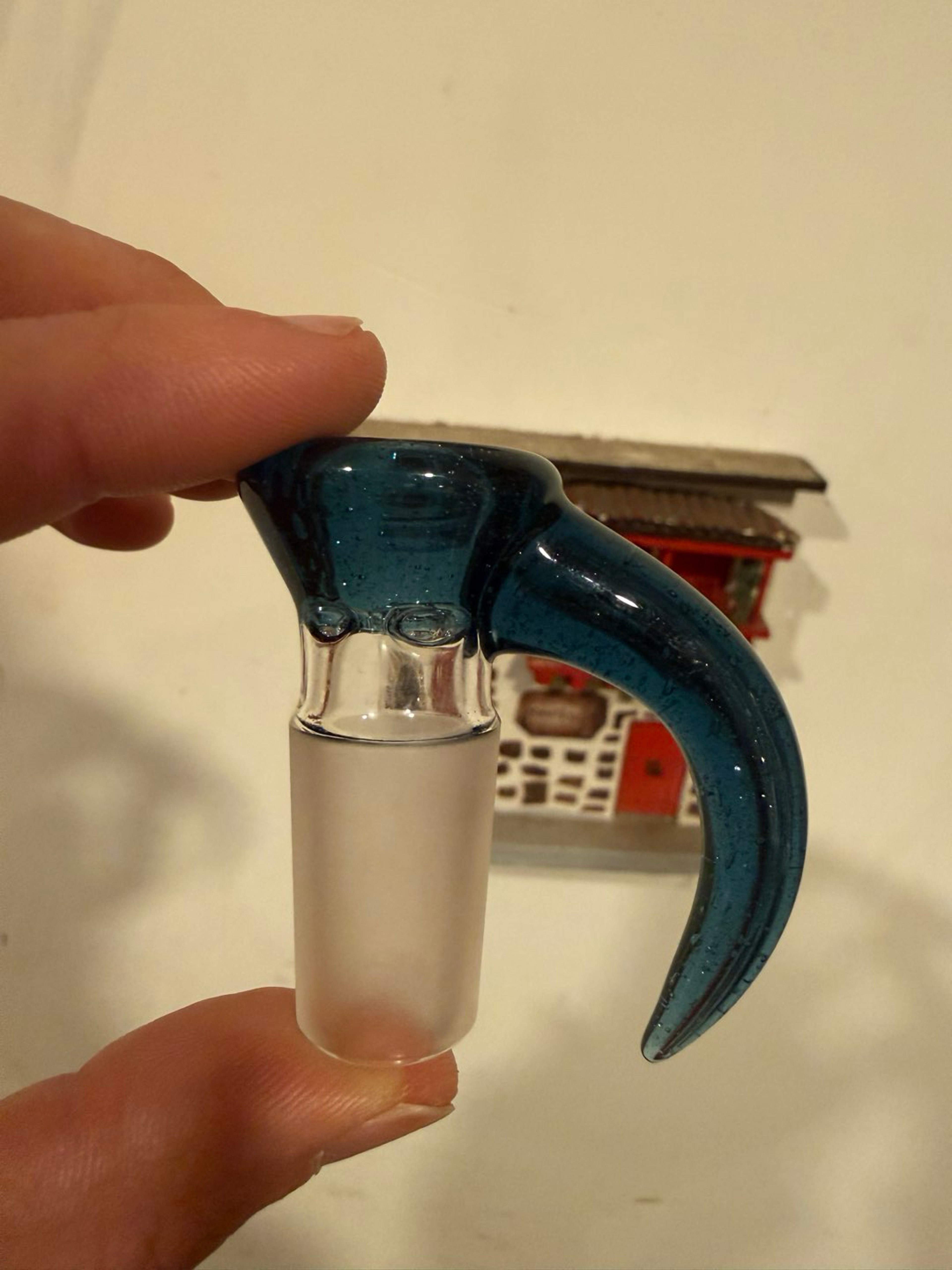 SHAMBY GLASS SLIDE image 0