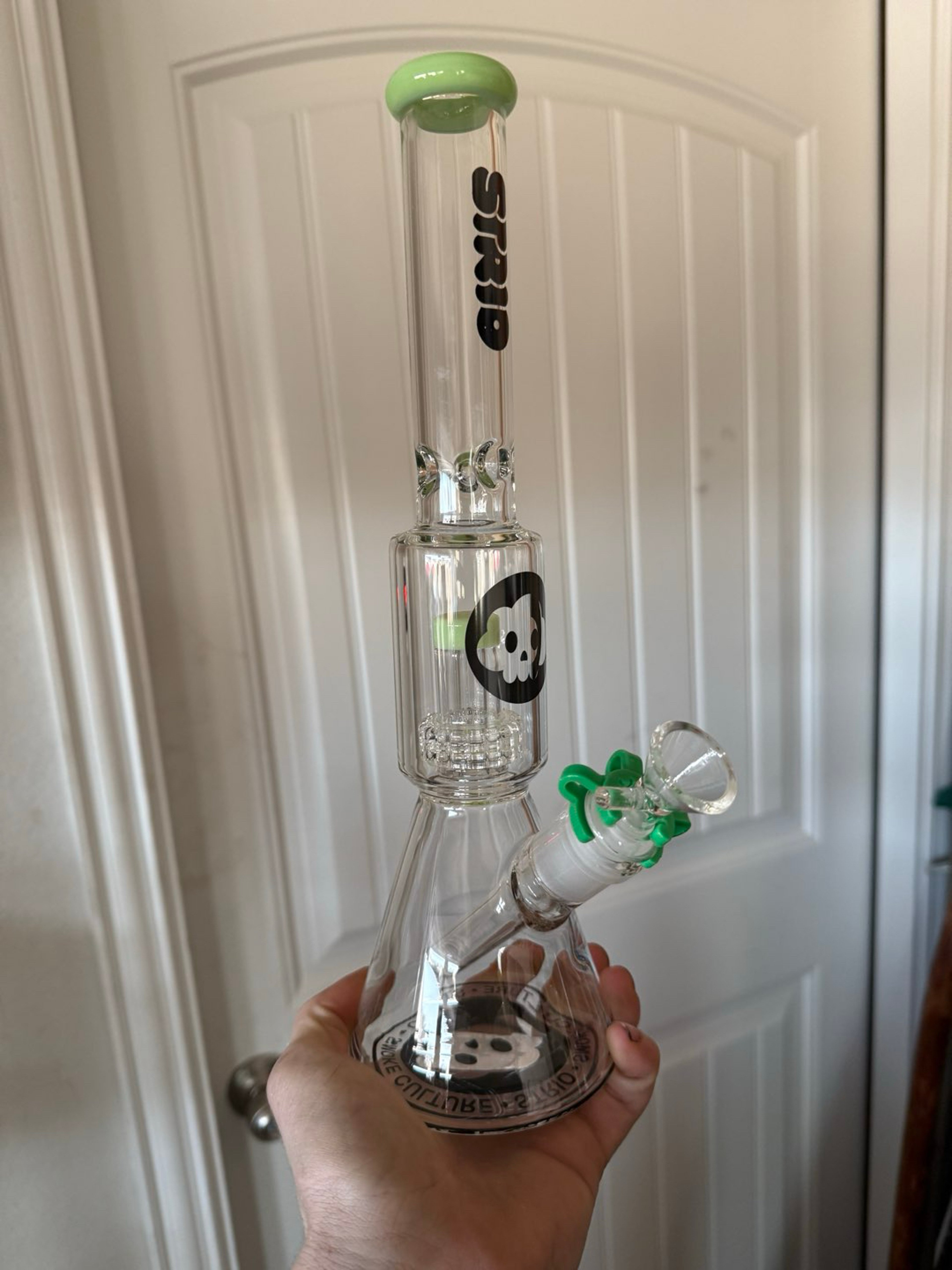 Green Strio Beaker image 0