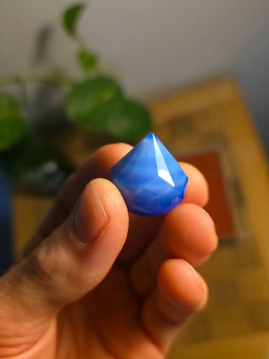 Preview pic of Faceted marble