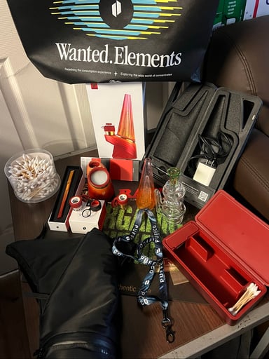 Preview pic of Full PuffCo Daybreak Peak Pro BUNDLE + Journey Bag & Pulsar Recycler Glass