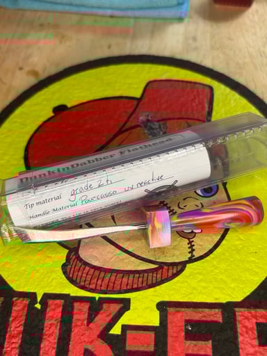 Preview pic of Pourcasso UV reactive katana dab tool