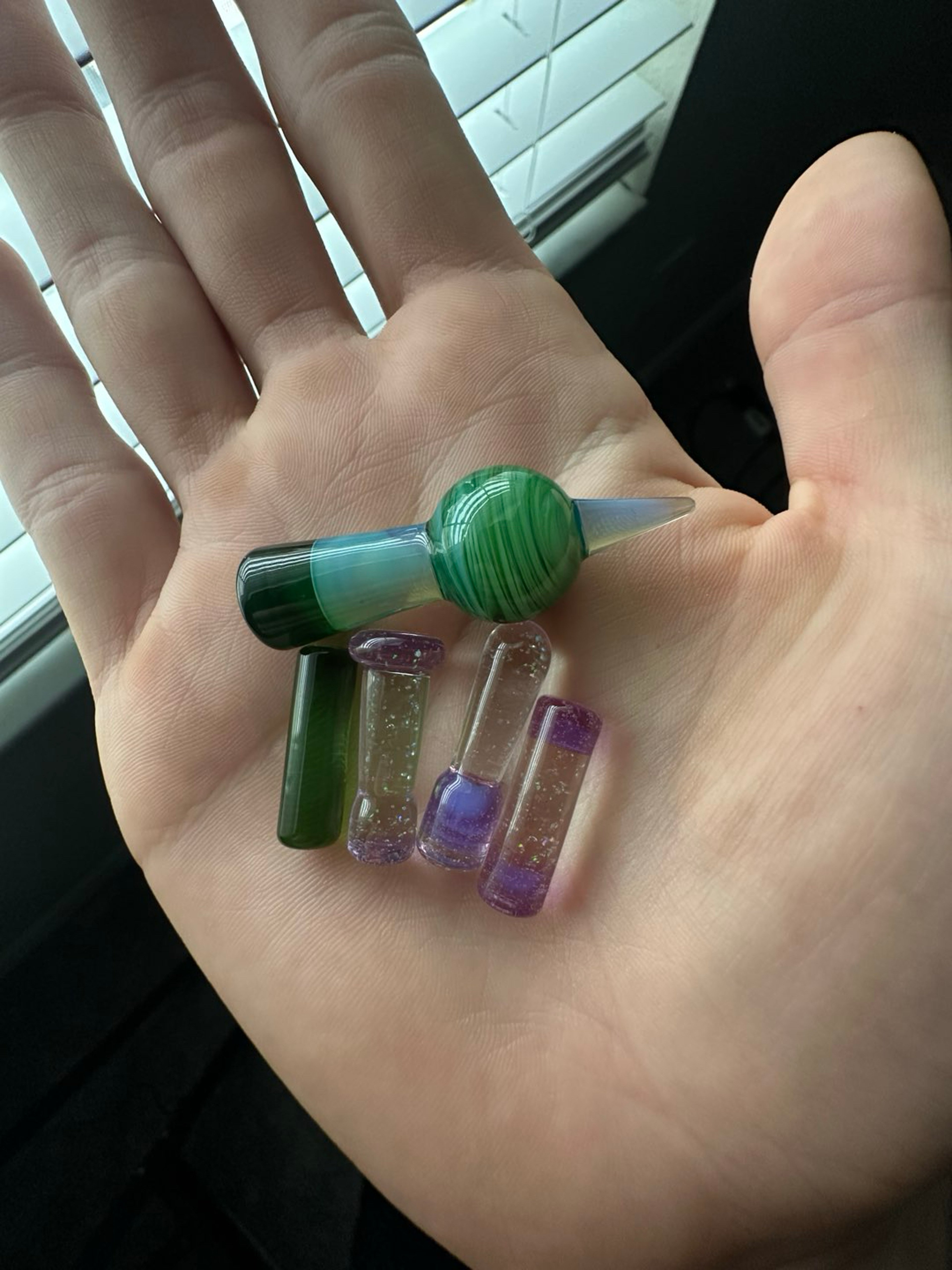 Preview pic of ZenGlass custom slurper set w/ extra pillars