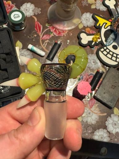 Preview pic of Shamby x salt