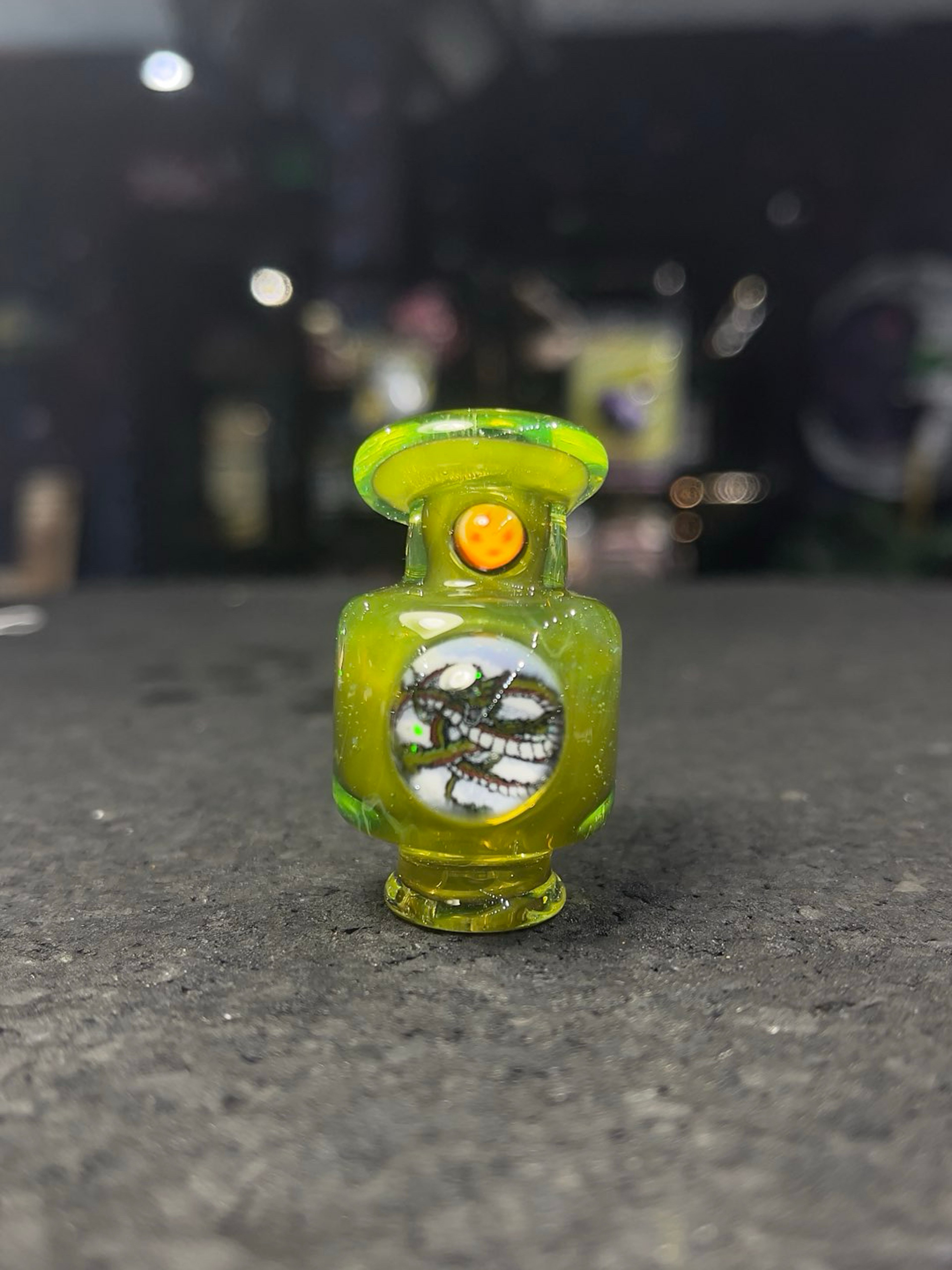 Preview pic of Shenron pocket friendly pivot top