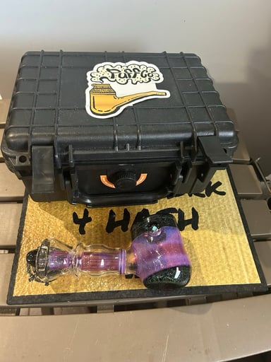 Preview pic of OutKast with opal-royal jelly & black cropal