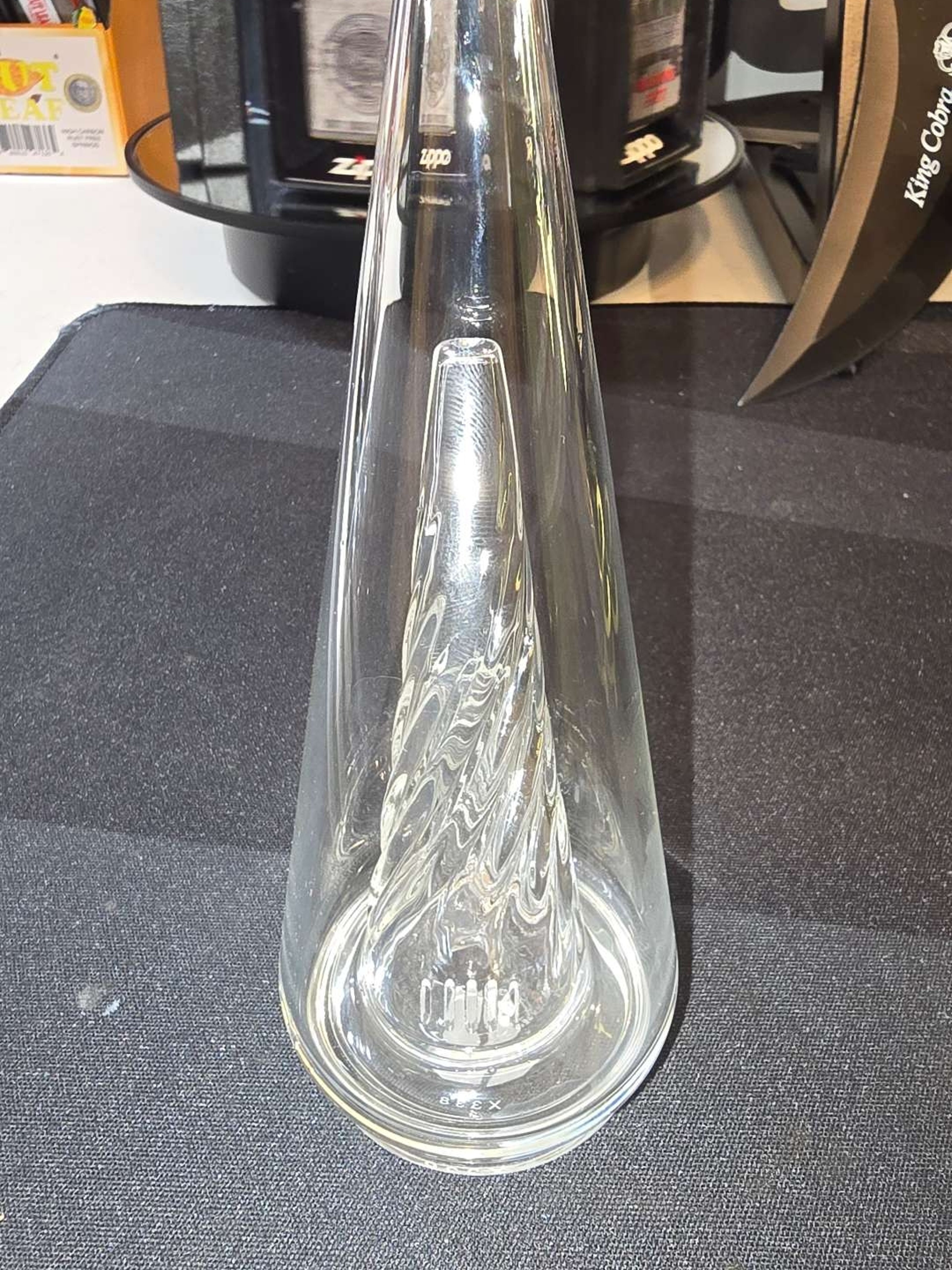 Preview pic of Puffco peak pro v3 original glass attachment