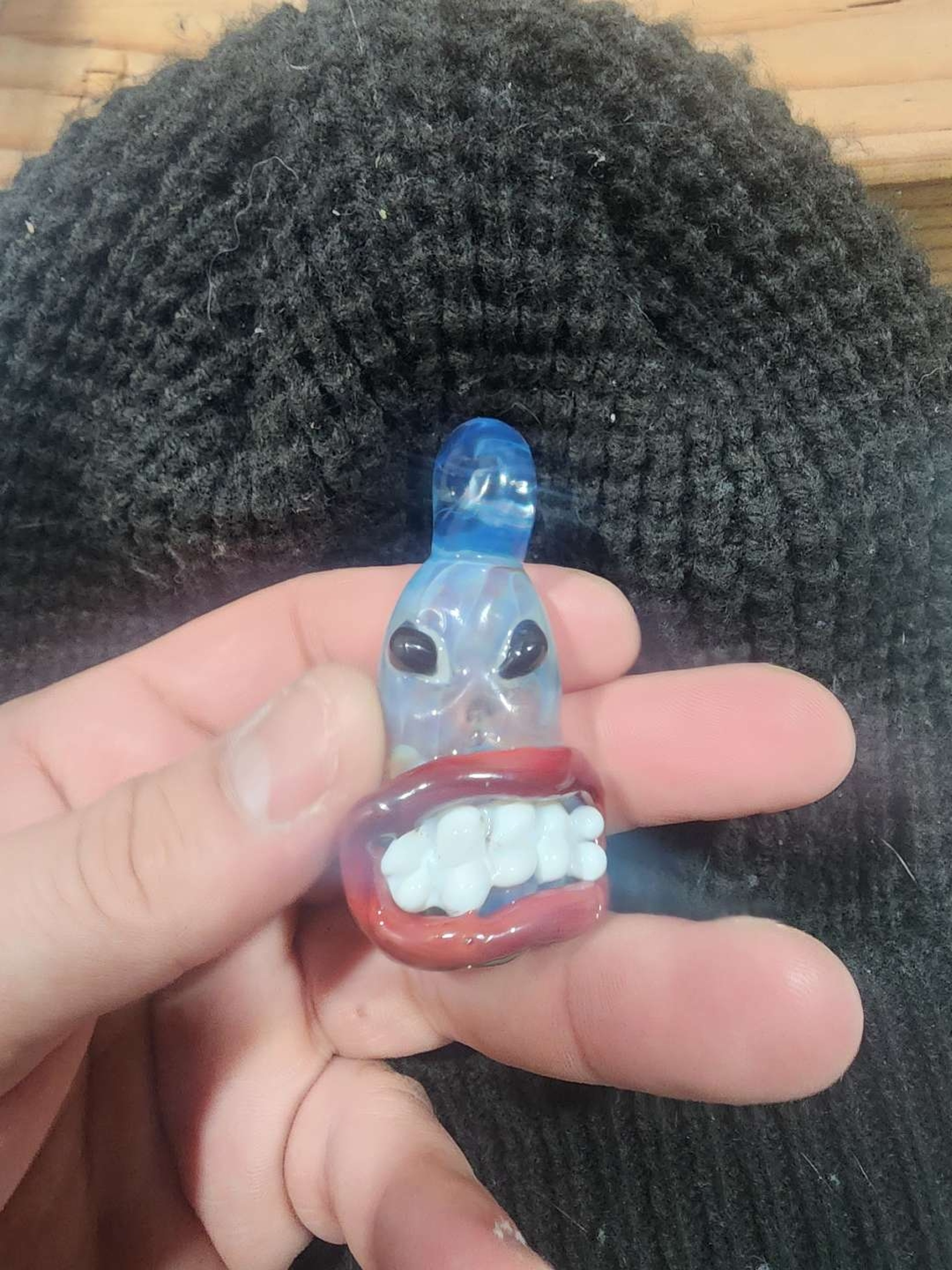 Preview pic of Big head Heady pendy