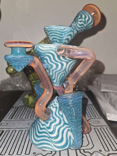 Preview pic of Richard villa ( visionary_glass) * Dave peters colab