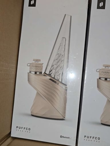 Preview pic of Puffco peak pro Dessert Limited Edition Brand new
