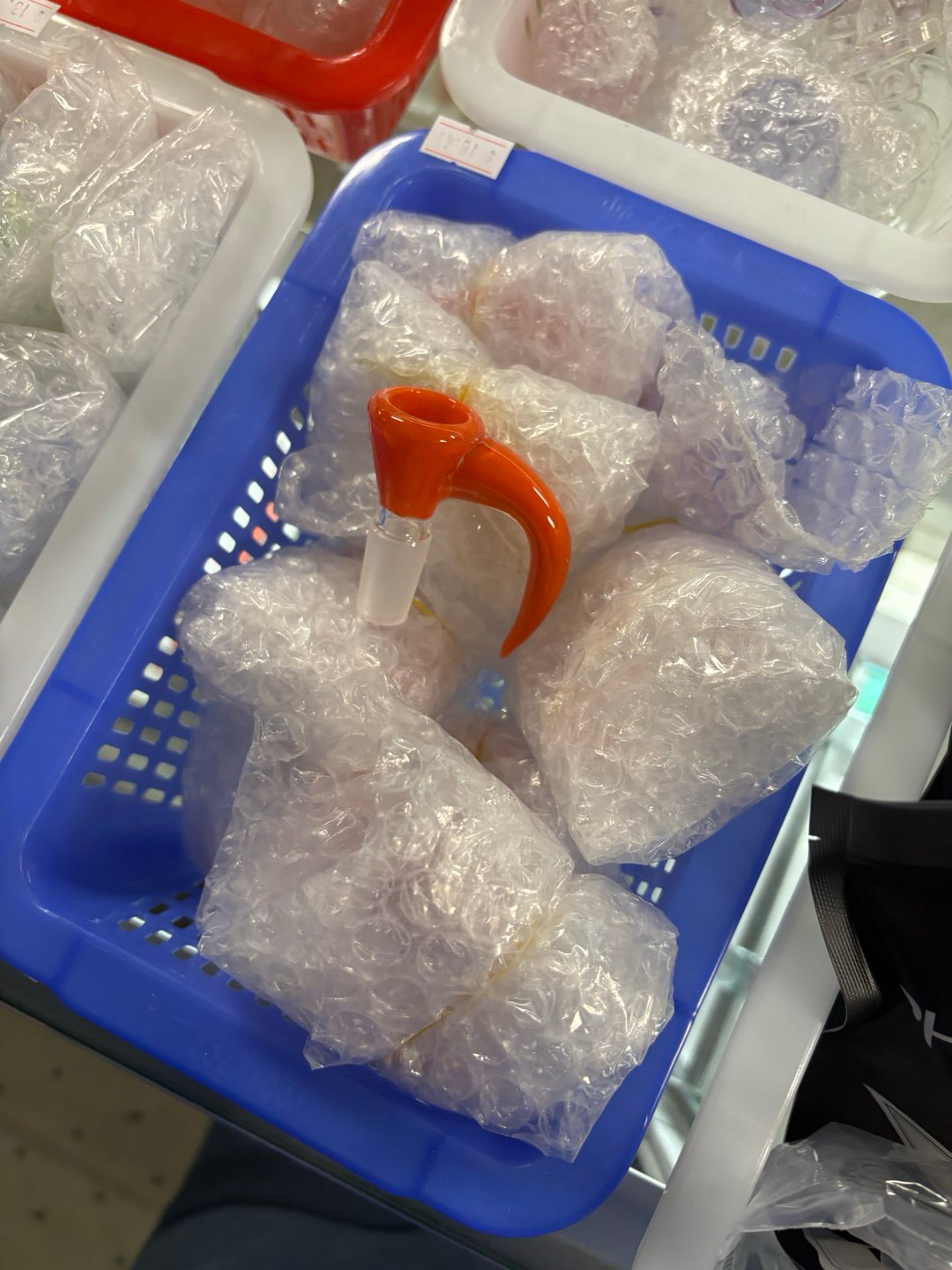 Preview pic of x7 14mm 4 hole slides (BULK 7 of them)