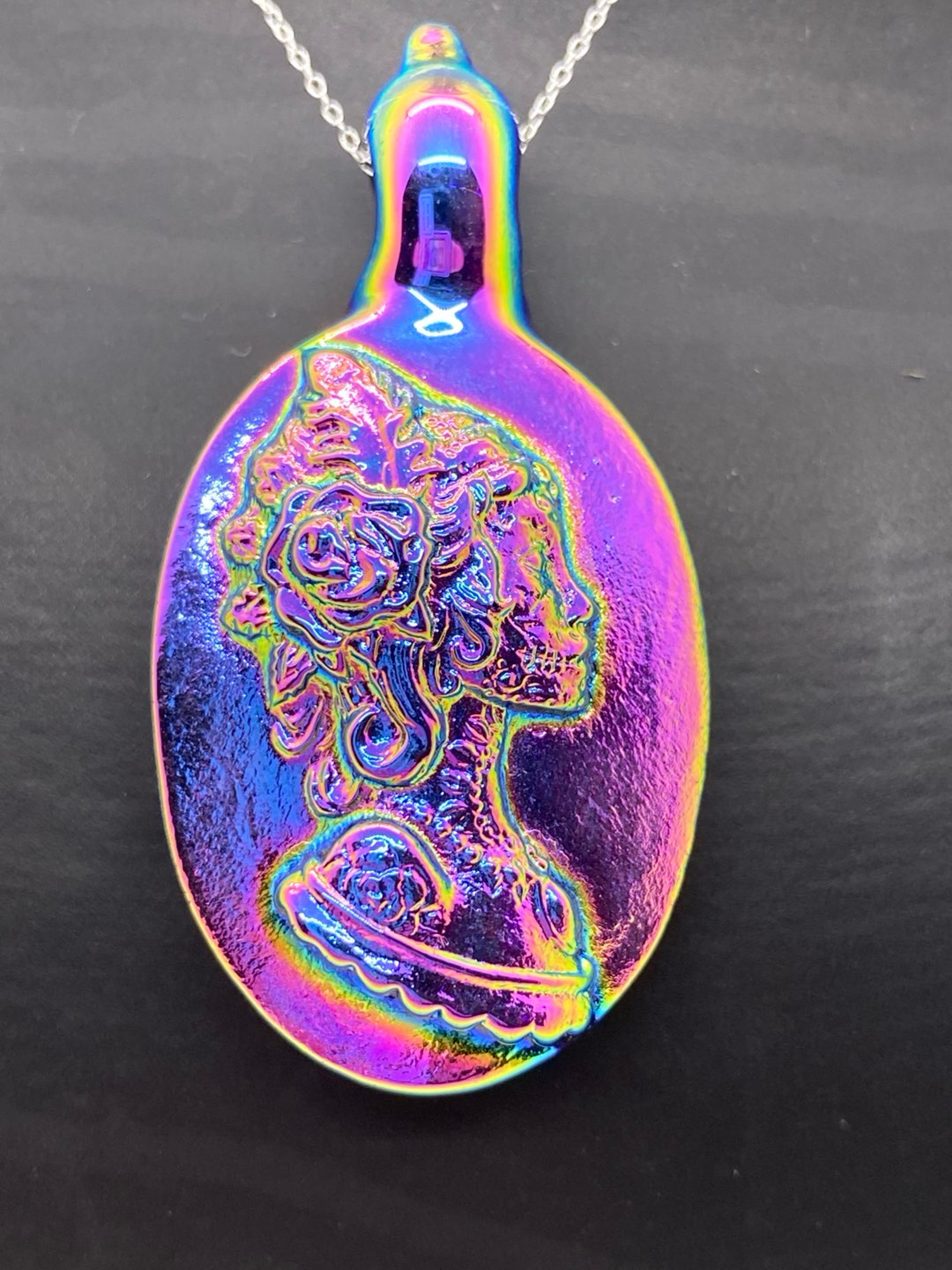 Preview pic of Dichro Sugar Skull Cameo Pendant