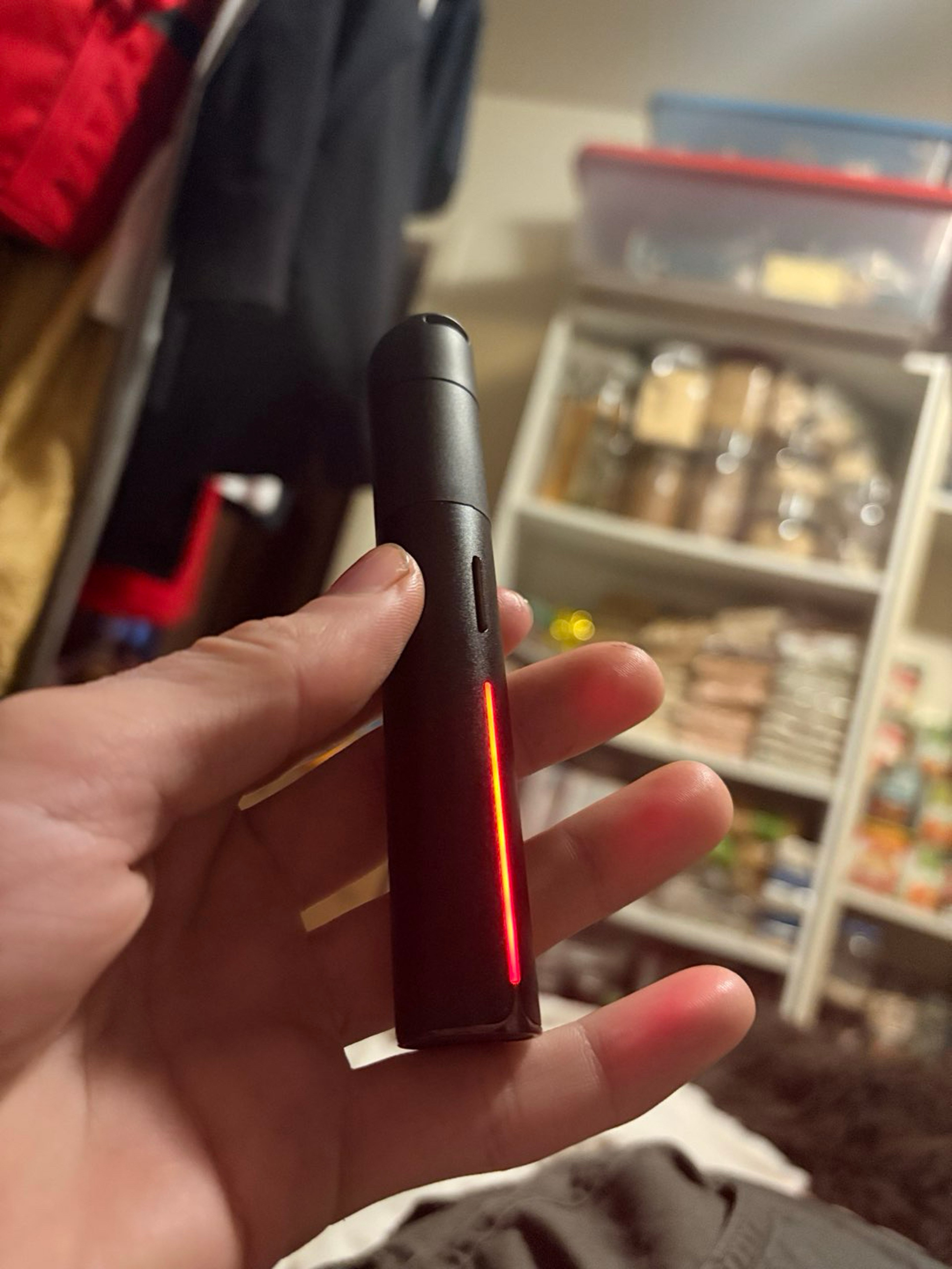 Preview pic of Puffco pivot lightly used