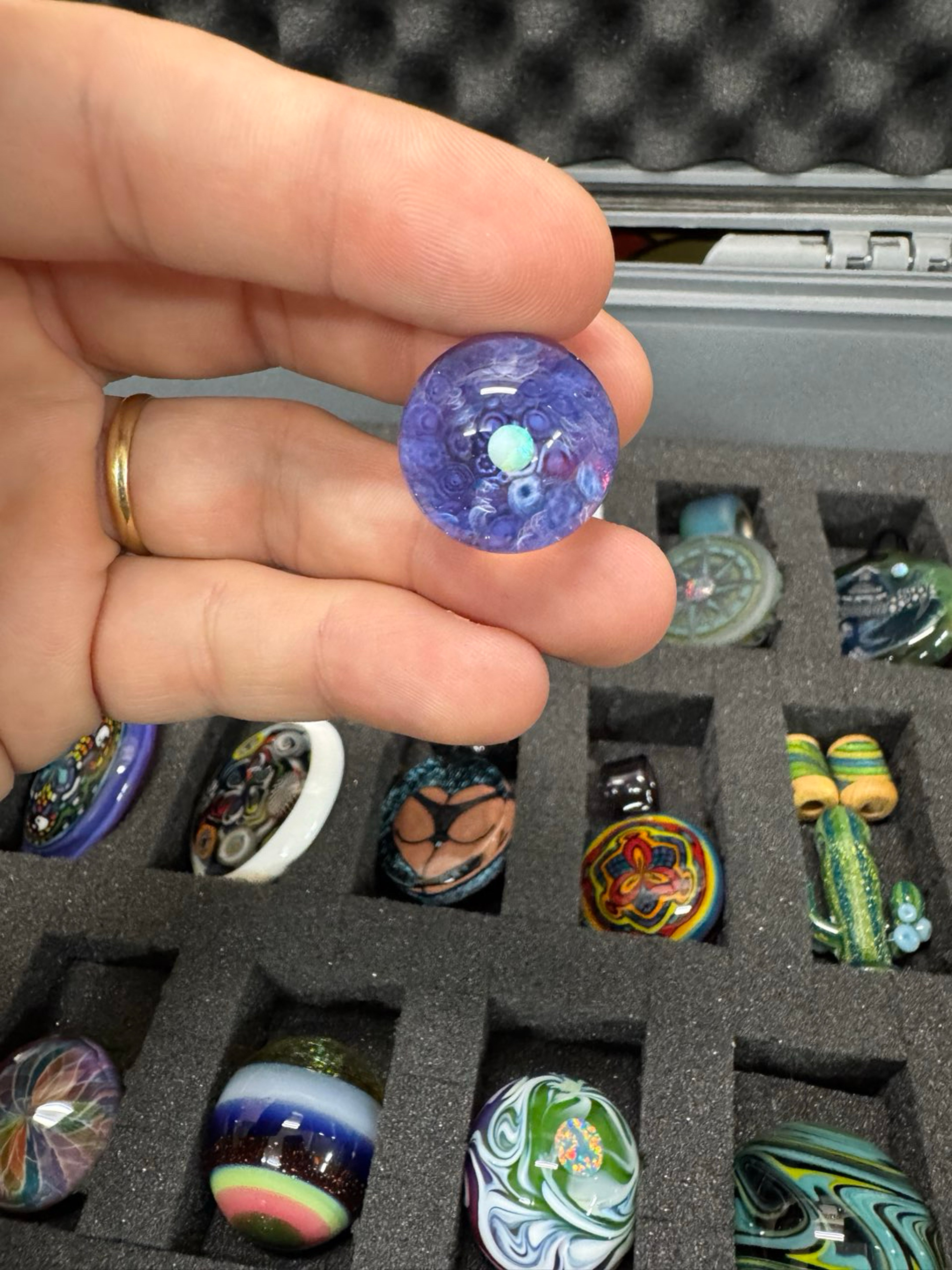 Preview pic of Oats Glass Floating Sphere