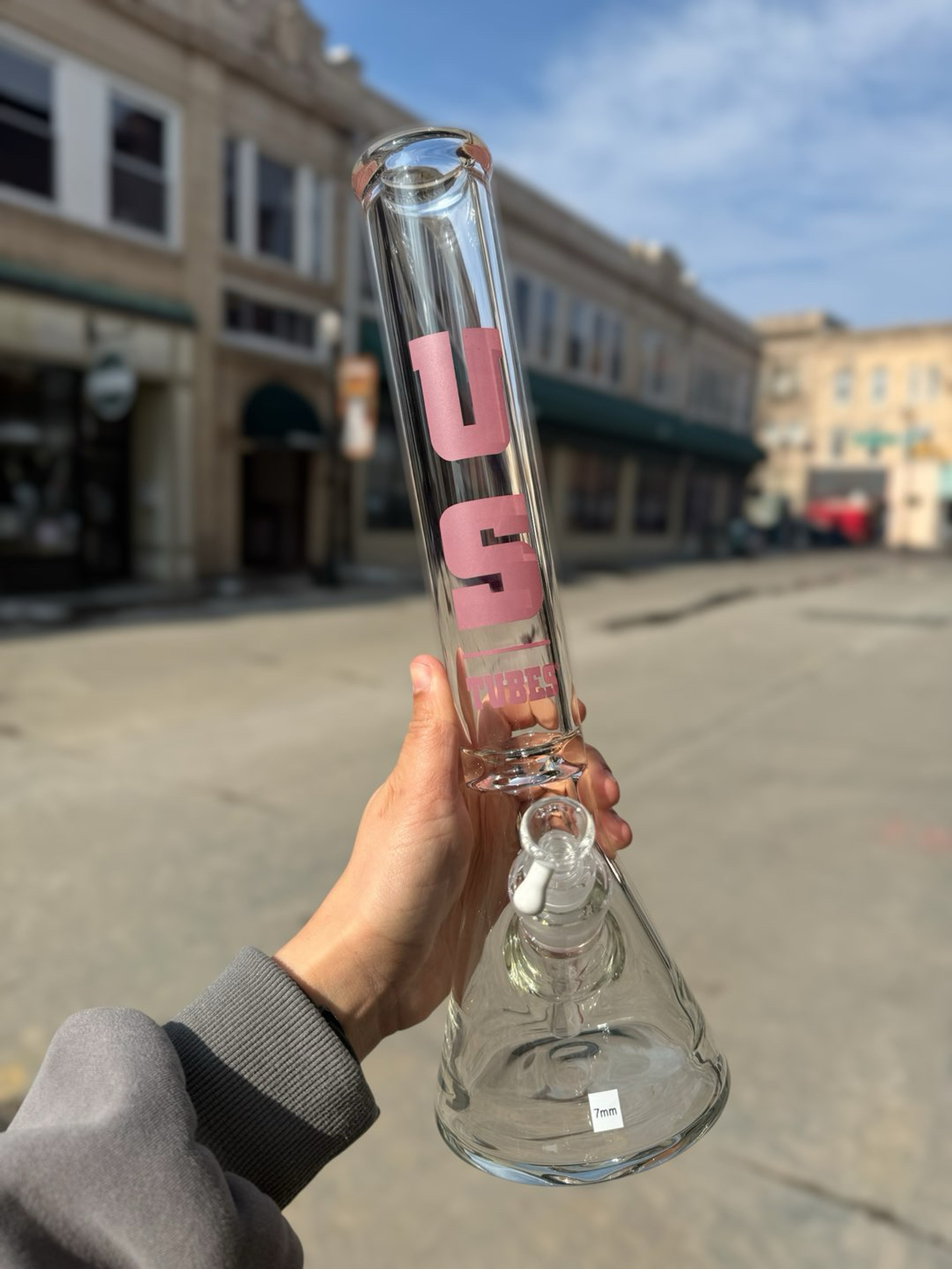 US Tubes 15″ Beaker – 7 mm Thick - Pink Label image 0