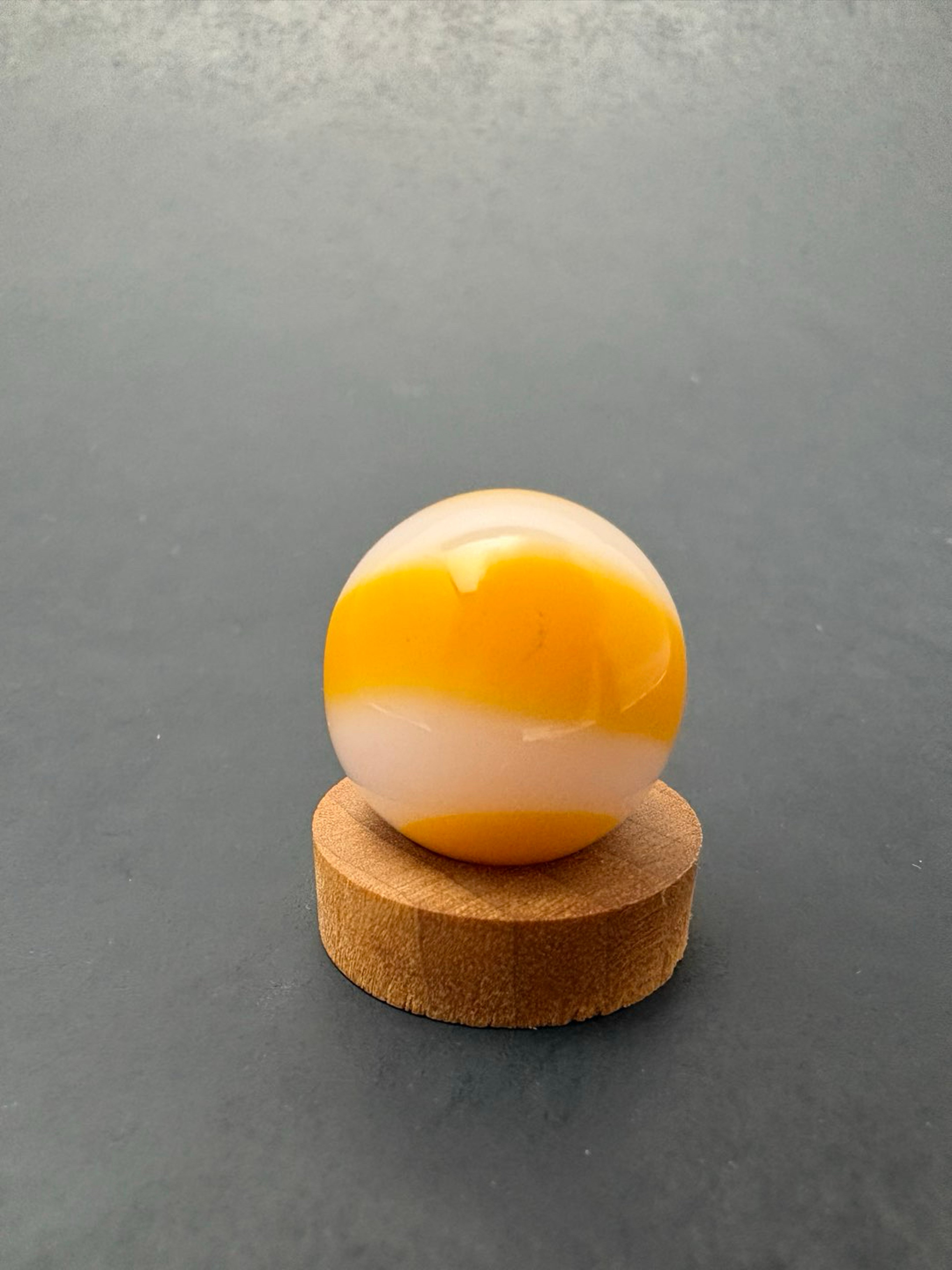 Preview pic of Orange/White Marble