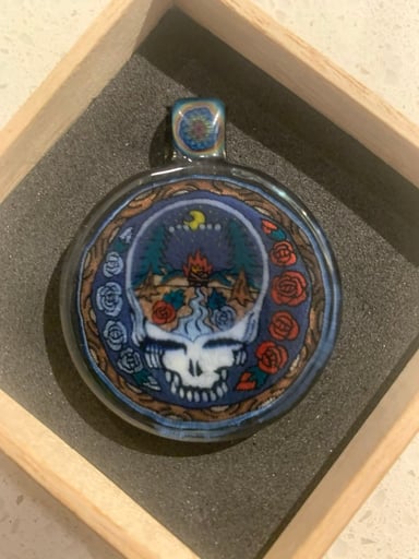Preview pic of Roseroads Grateful Dead Stealie