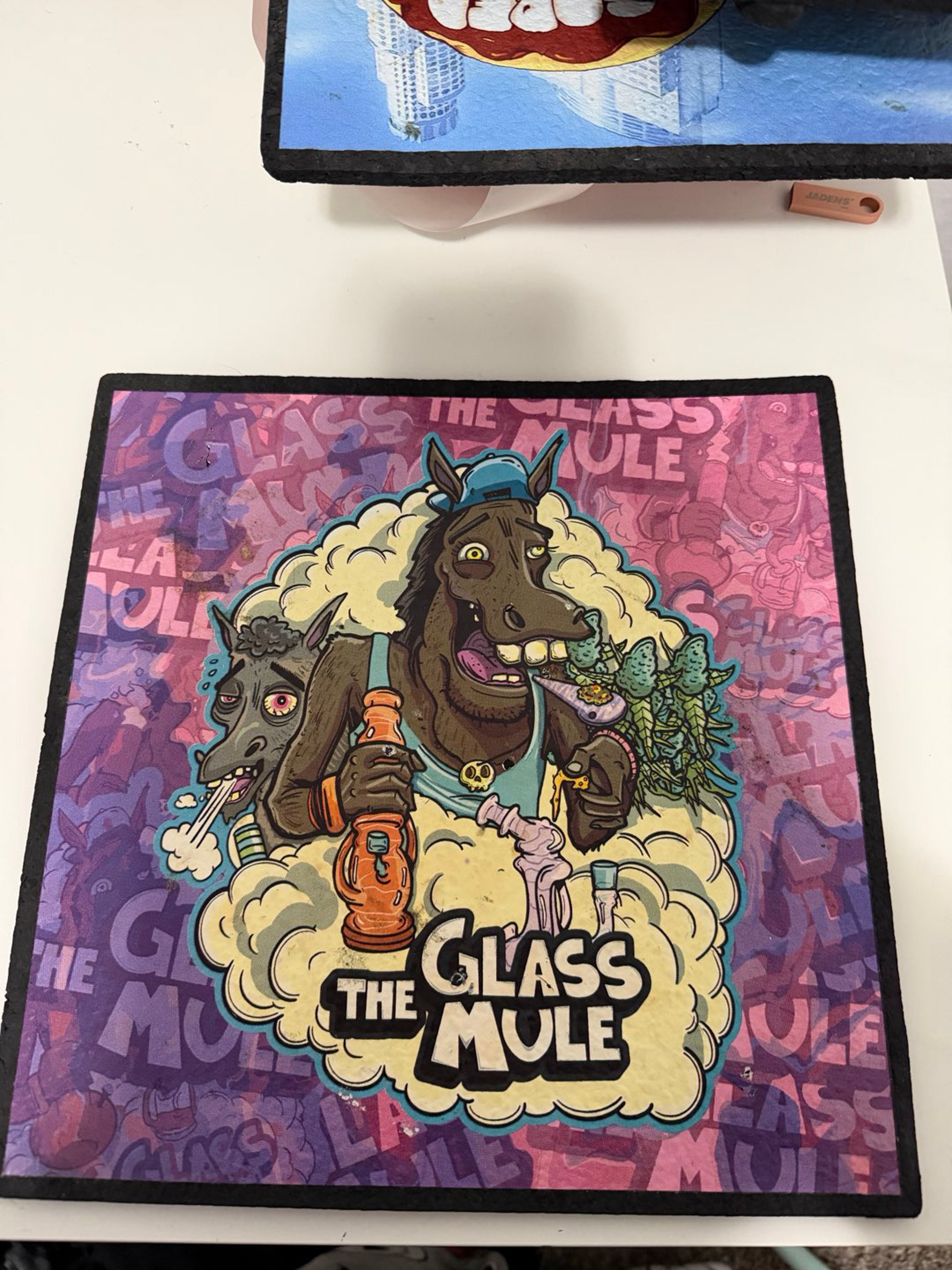 Preview pic of Glass mule dab mat