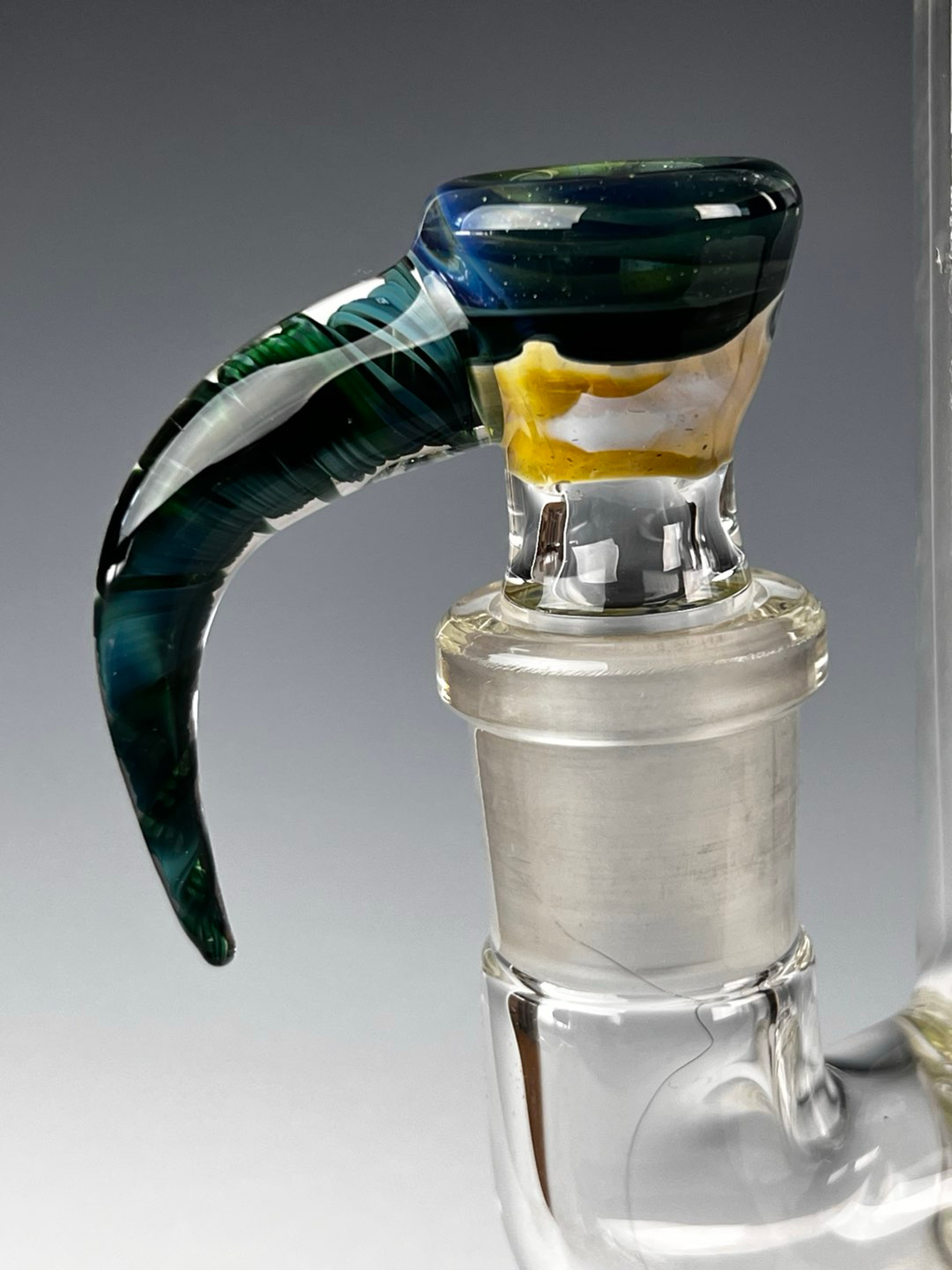 RegularMane 18mm 4hole Slide 🛝 image 0