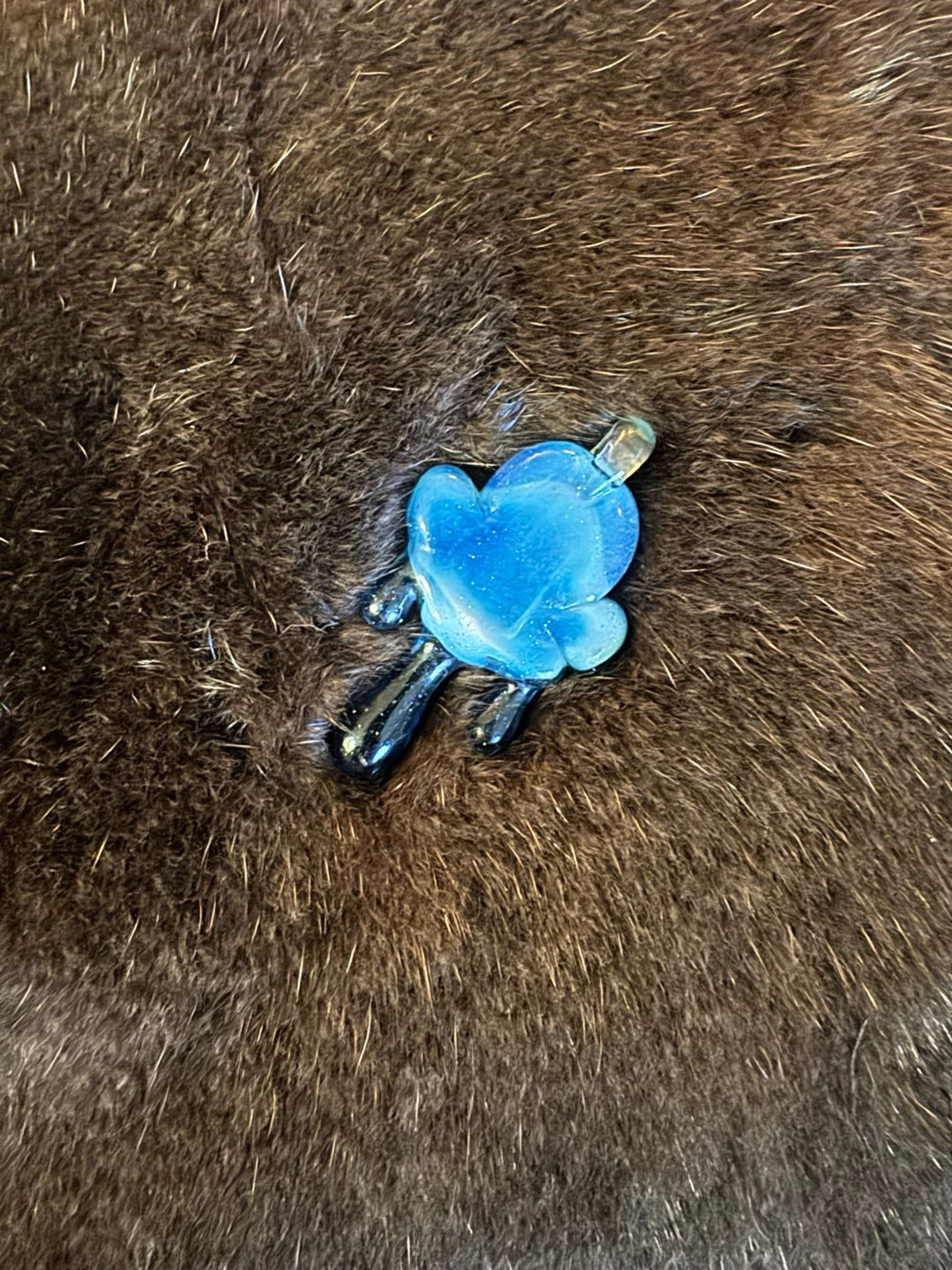 Preview pic of Drippy Cloud Pendant