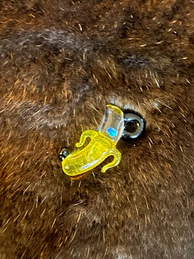 Preview pic of Banana pendy with opal encased