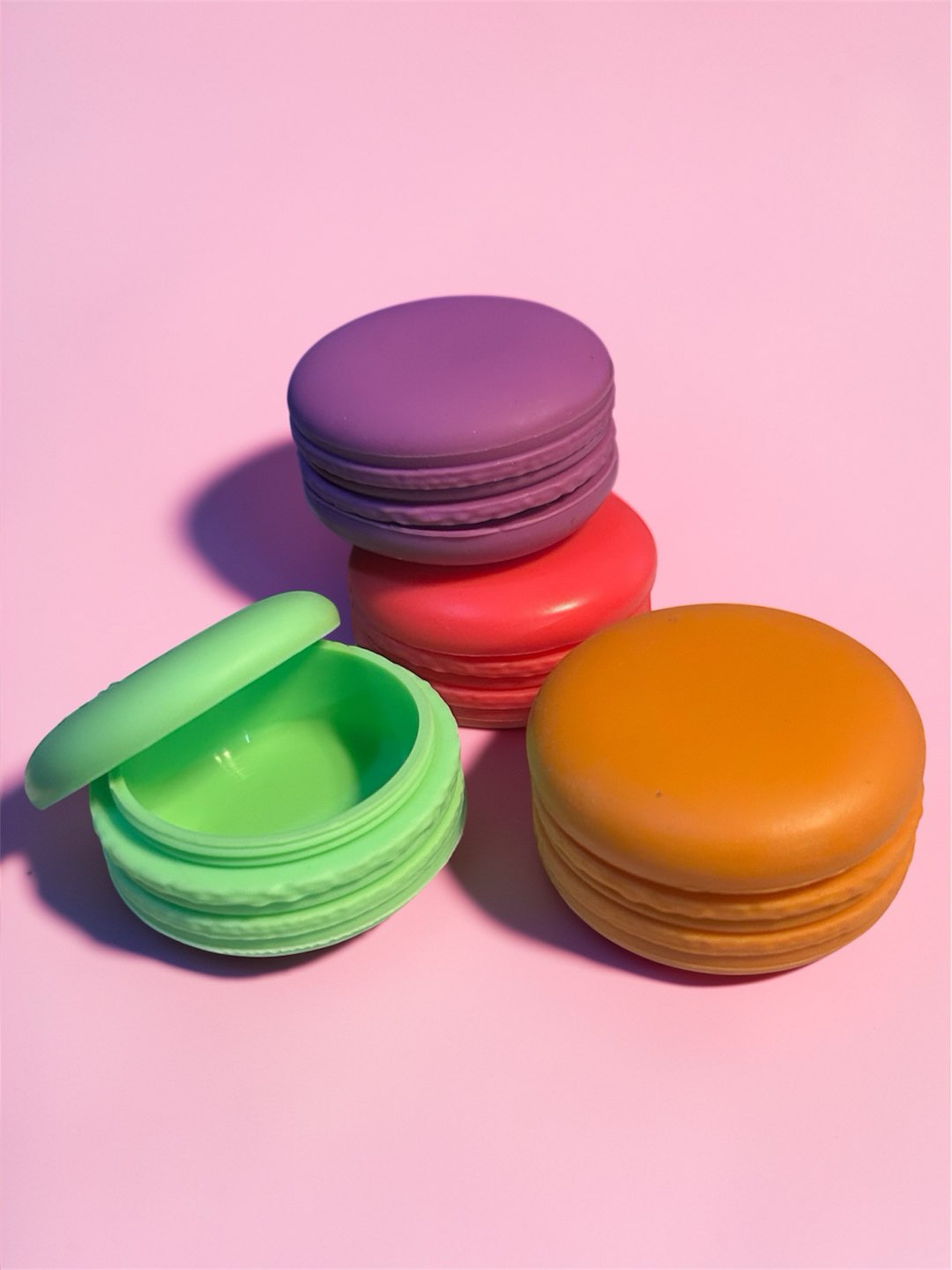 Preview pic of Silicone Macaroons Travel Box 20ml Random Colors