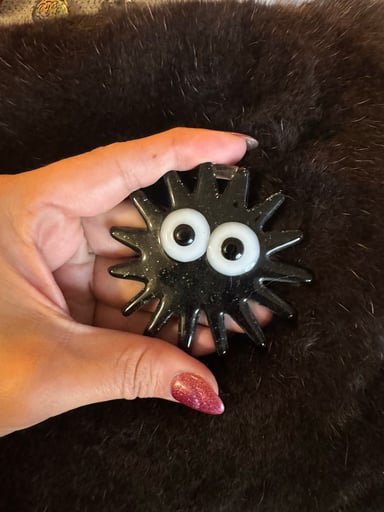 Preview pic of Soot sprite window catcher