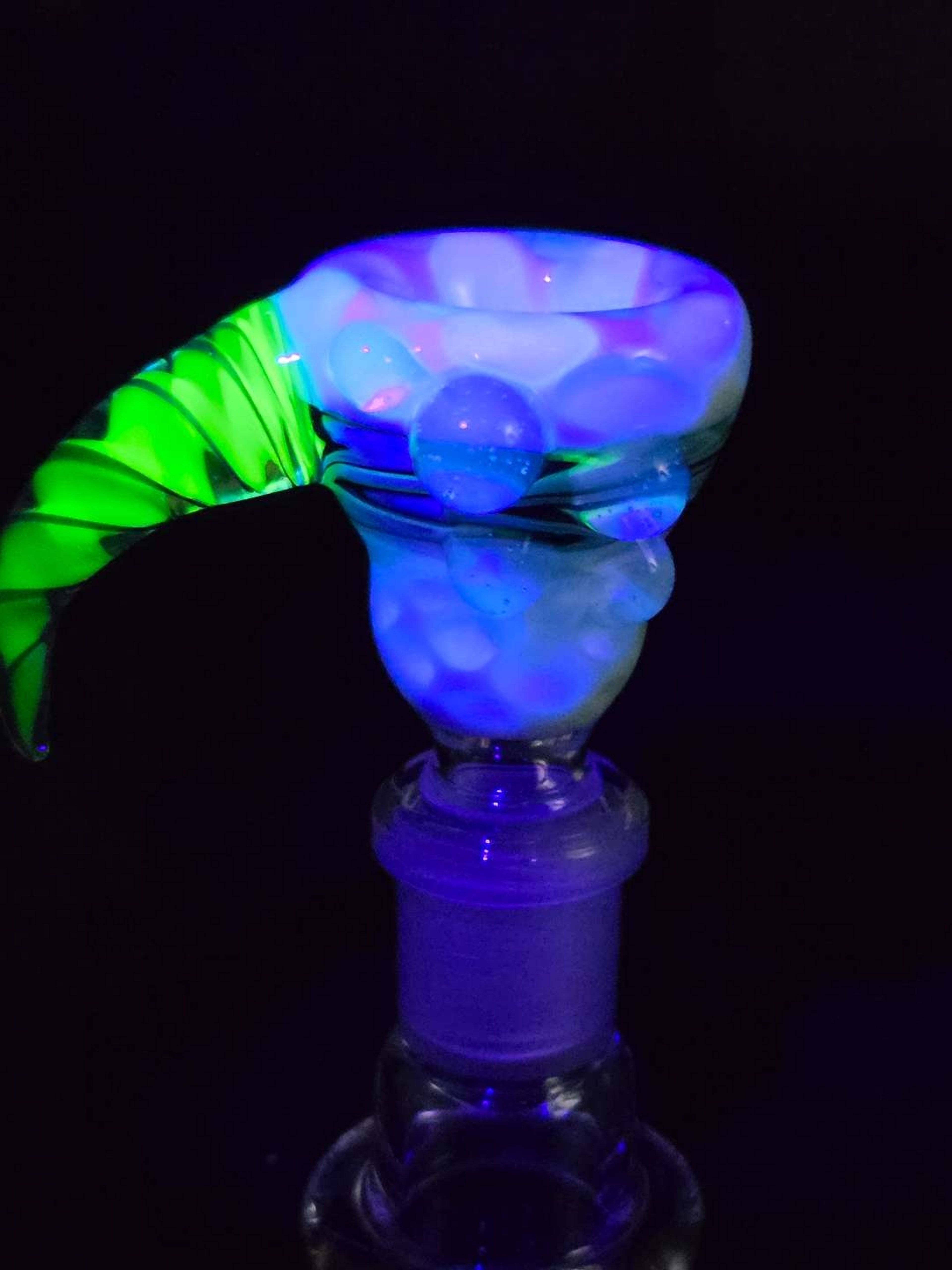 UV Reactive 14mm Slide With Horn image 0