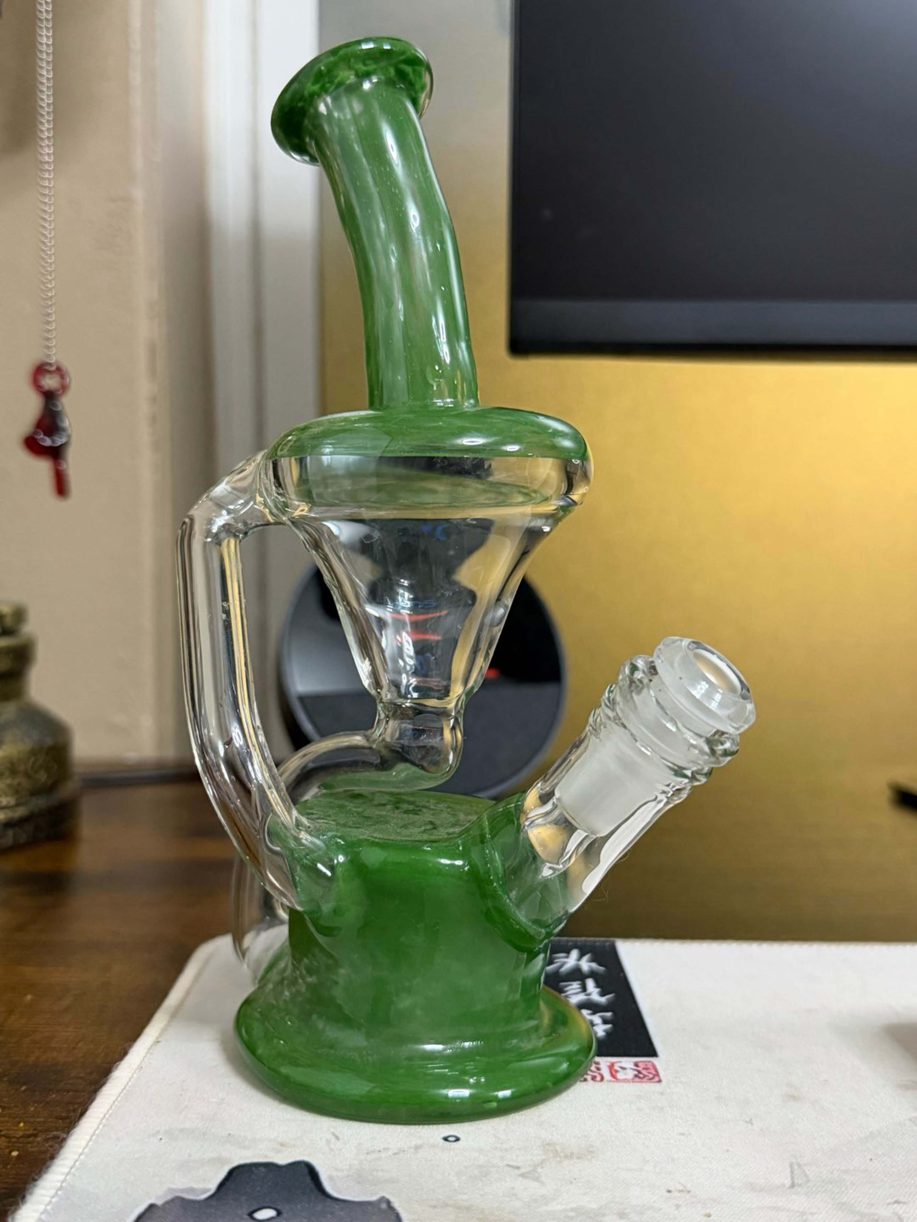 Preview pic of Heady recycler rig by costa glass