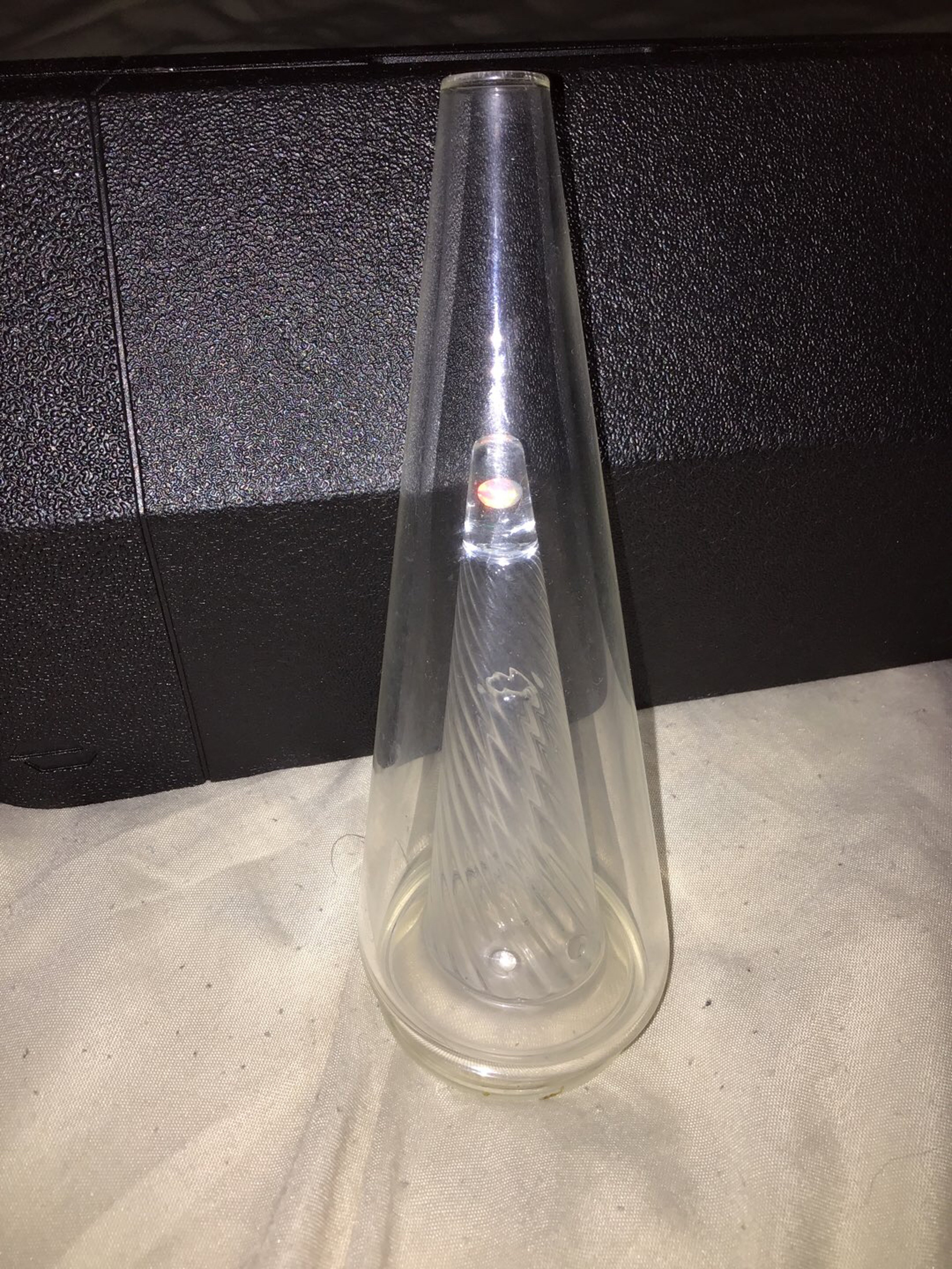 Preview pic of Stock Puffco Peak Pro V1 Opal LE Glass