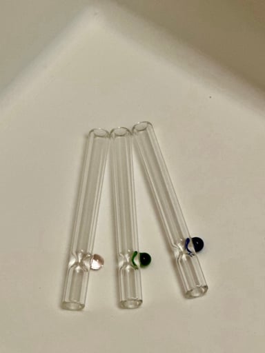 Preview pic of 3 piece glass one hitters