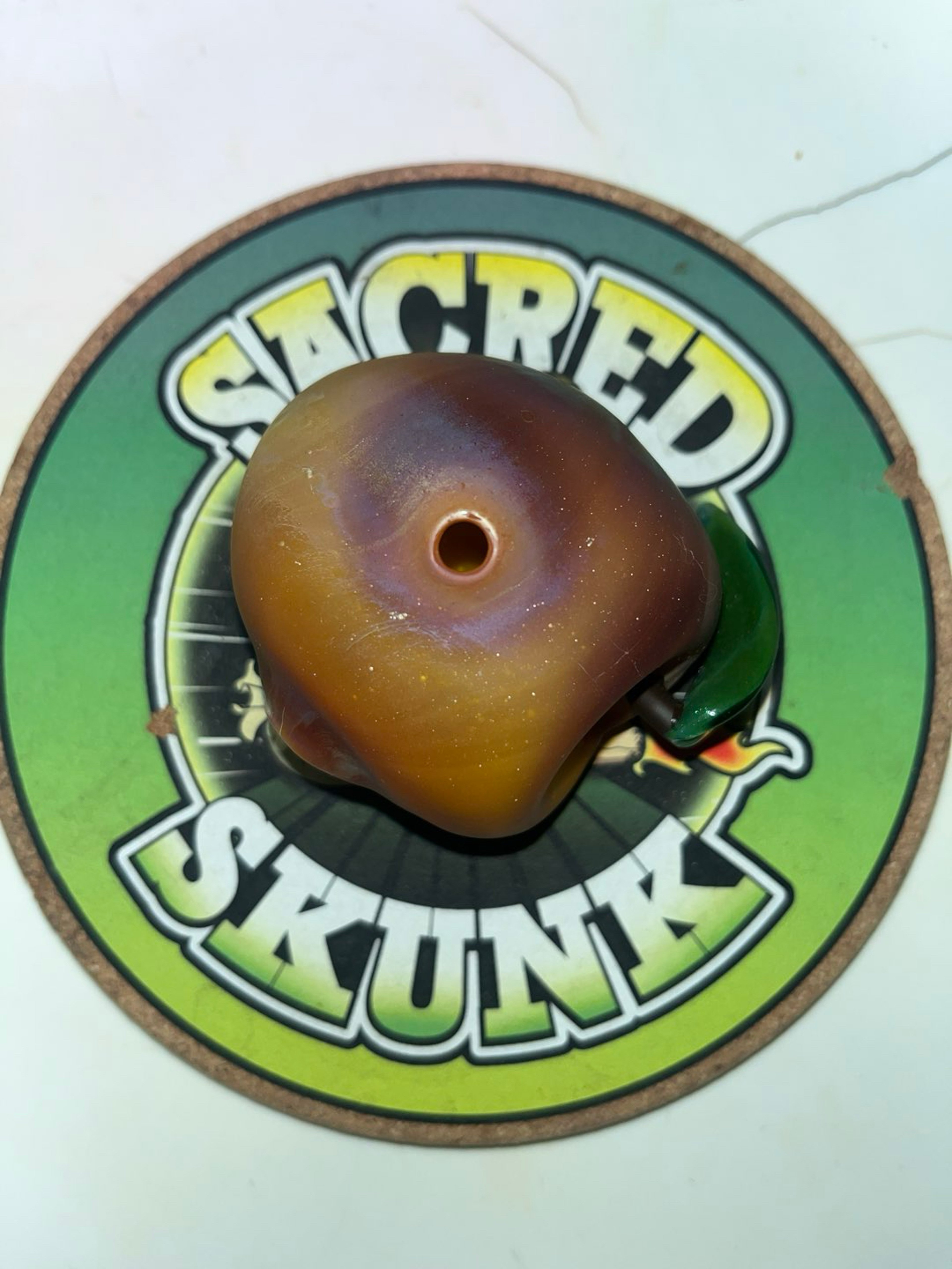 Samsons glass peach pipe image 0