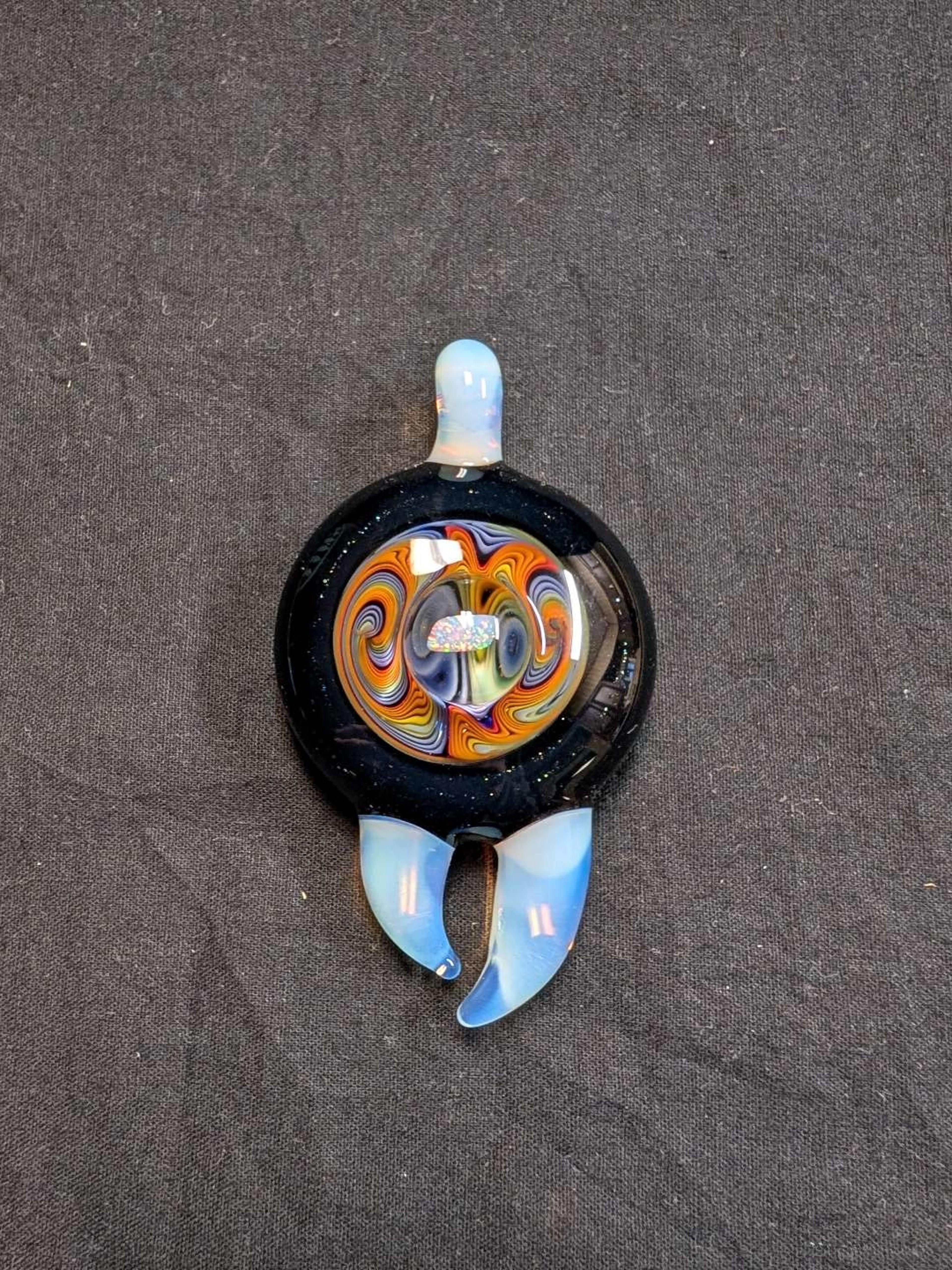 Preview pic of Ben lonien pendant