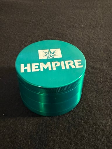 Preview pic of Aluminum 4 stage grinder 2.5”