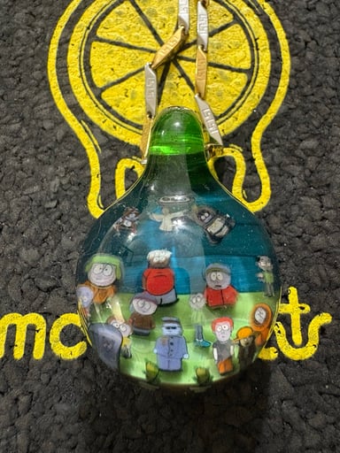 Preview pic of Keys Glass Pendant