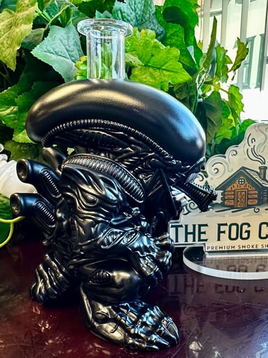 Preview pic of Alien Bong