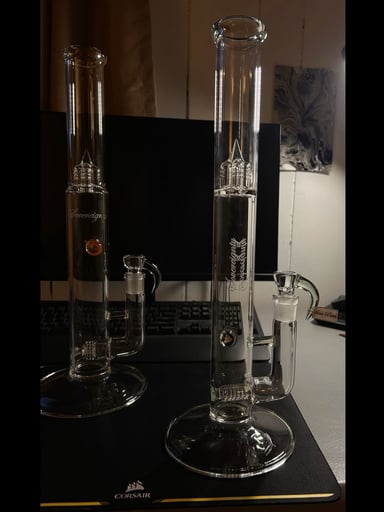 Preview pic of Sovereignty glass 44 dg - sour patch accents