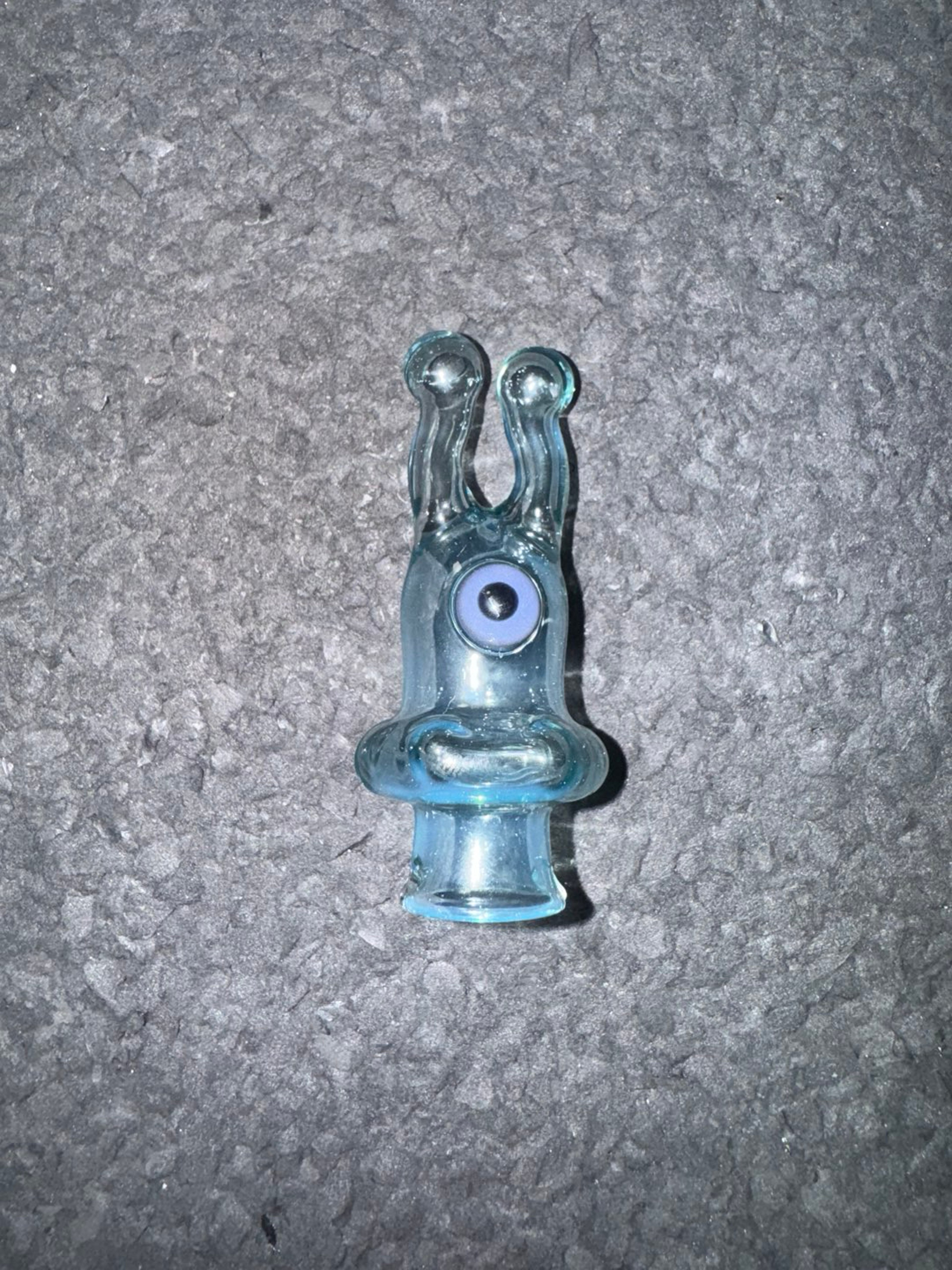 Preview pic of Drewbie Glass Sluggo Pivot Top