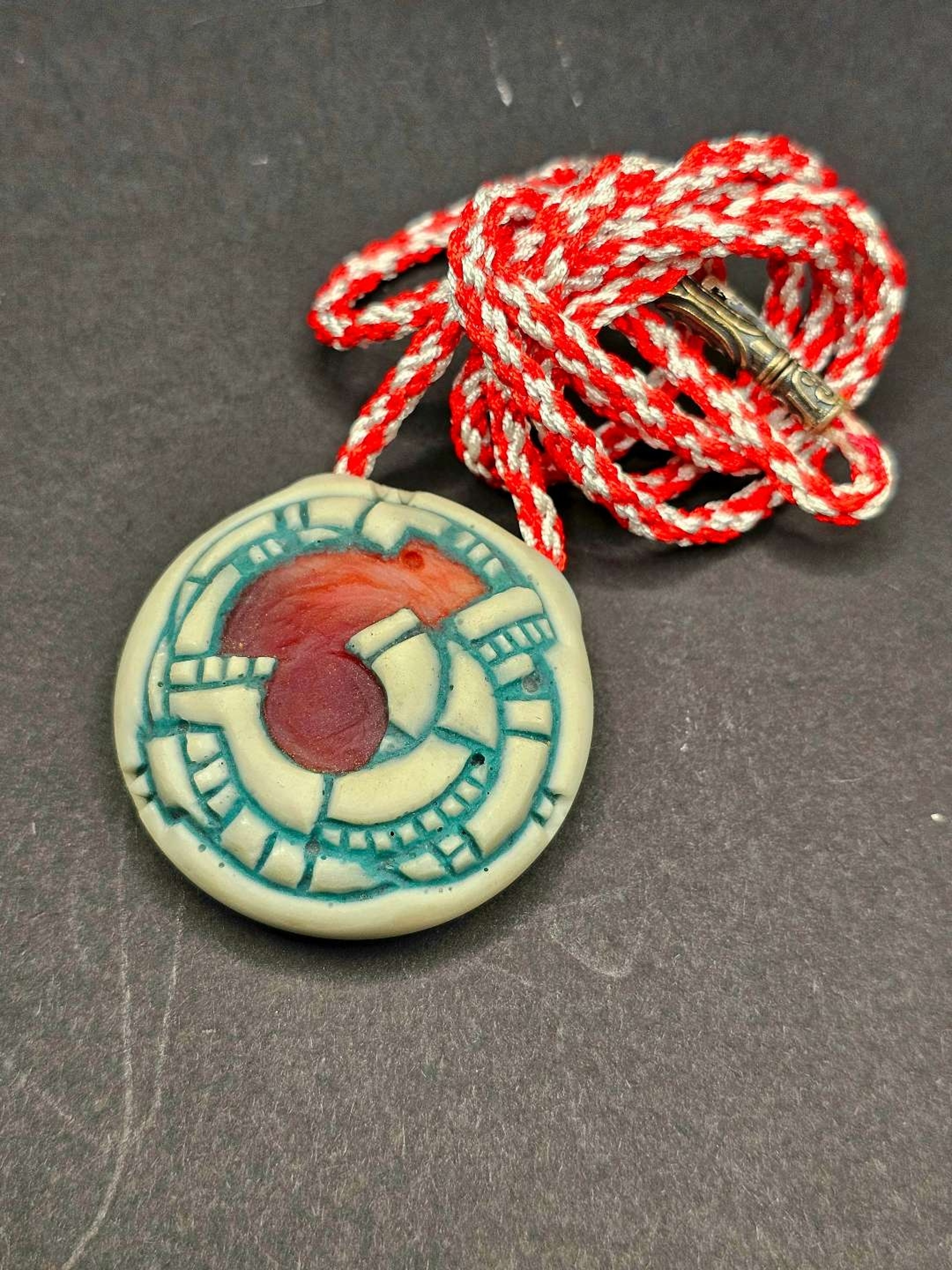 Preview pic of 2014 Rye Pendy with PendantDrip rope