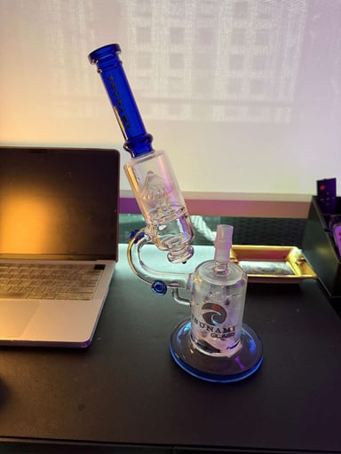 Preview pic of Tsunami Glass Microscope