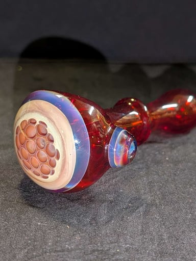 Preview pic of 4.5" Red Elvis spoon pipe with Caramel honeycomb