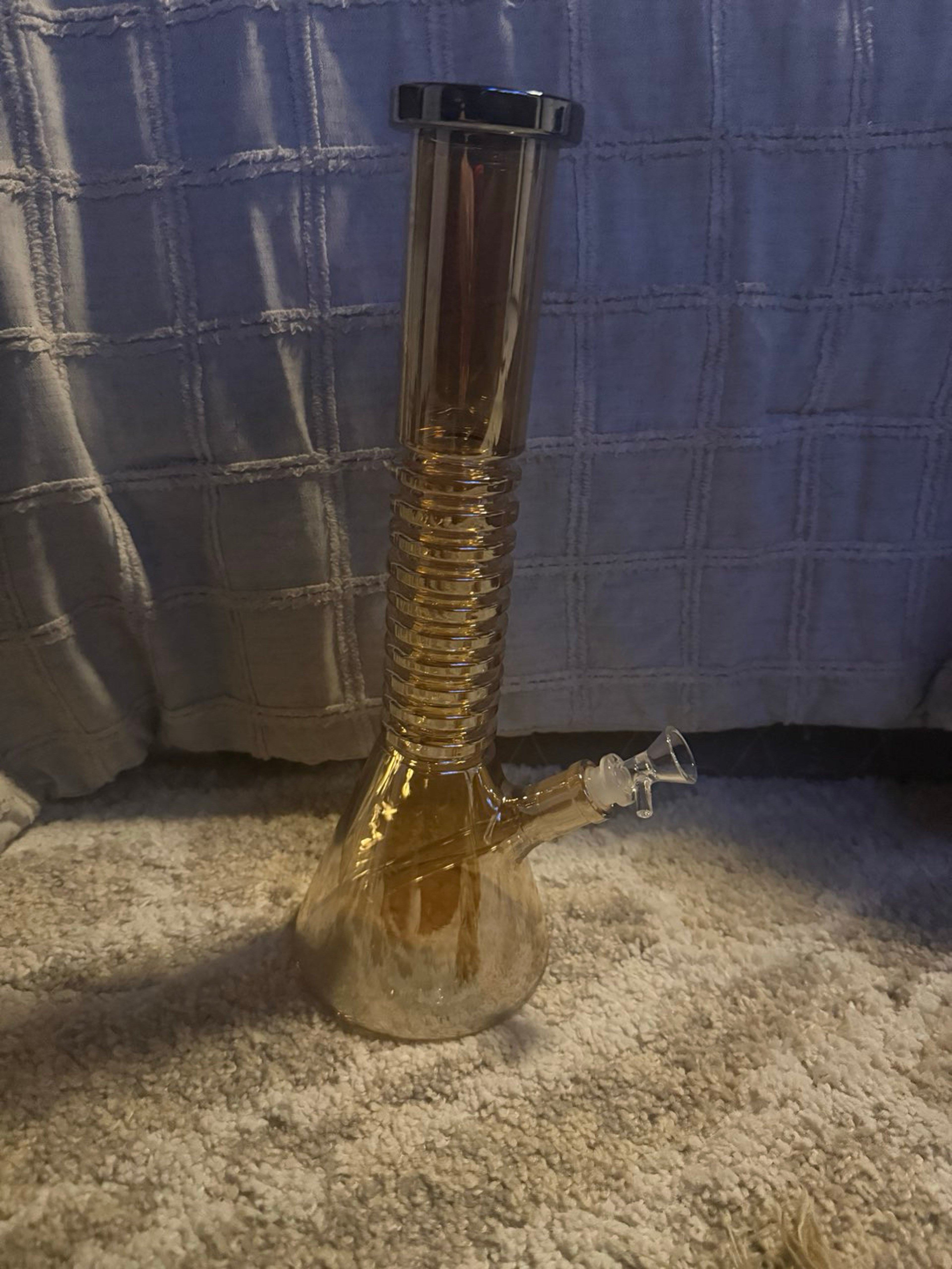 Preview pic of Bong
