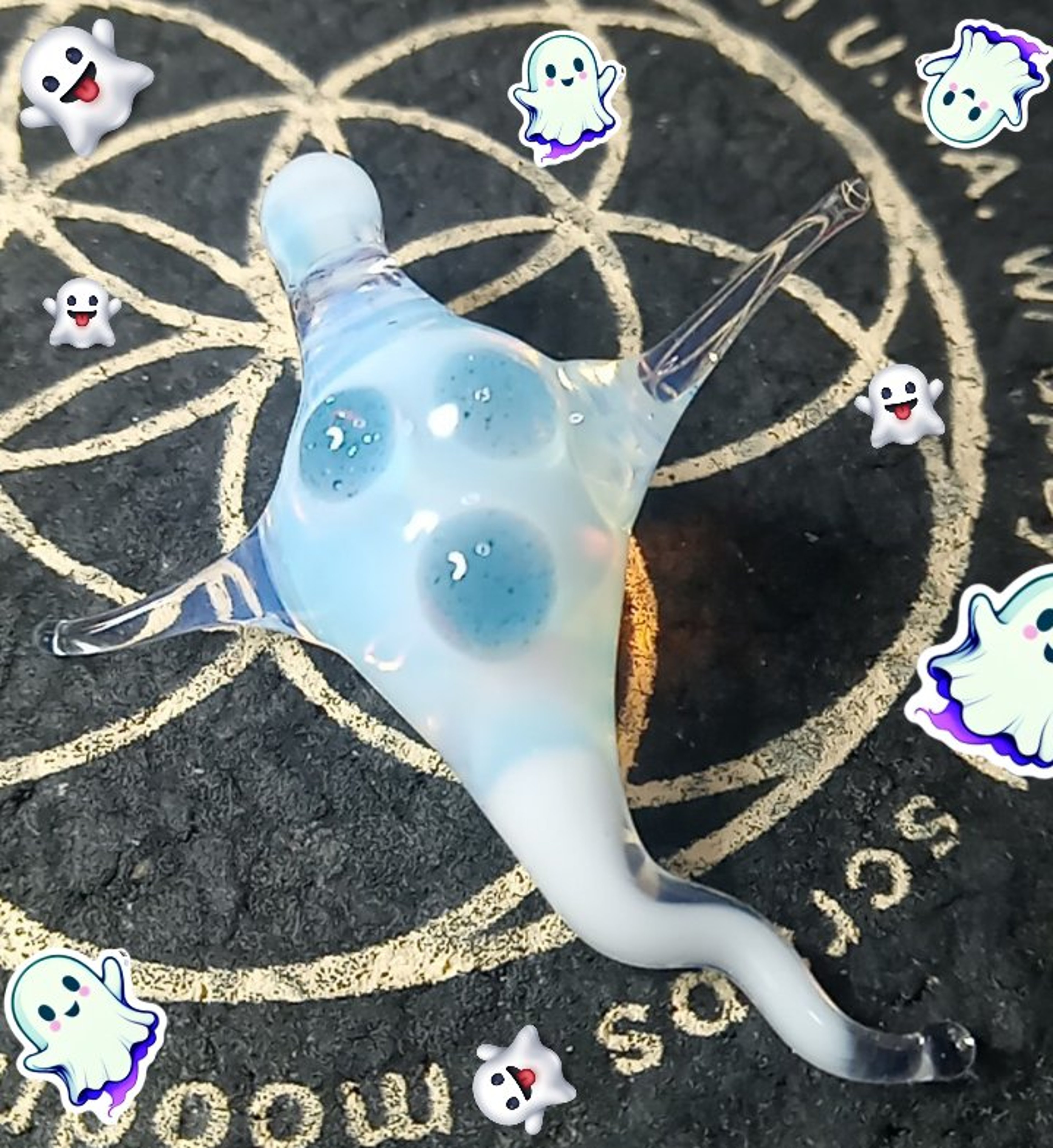 Preview pic of 👻 Beautiful, Heady Glass Ghost 👻 Pendant