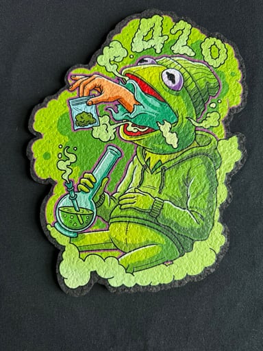 Preview pic of LE 15 Dark Mountain Cult x 74Lands “420 Frog”
