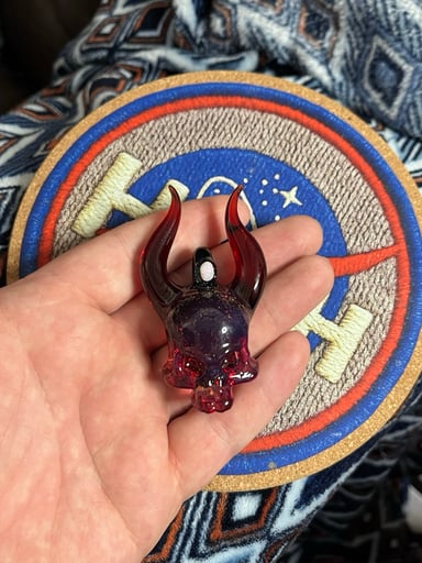 Preview pic of K-Berg demon skull pendy