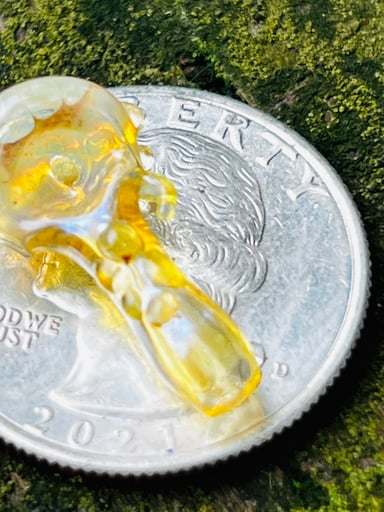 Preview pic of Heady miniature silver fumed spoon pipe UV honeycomb