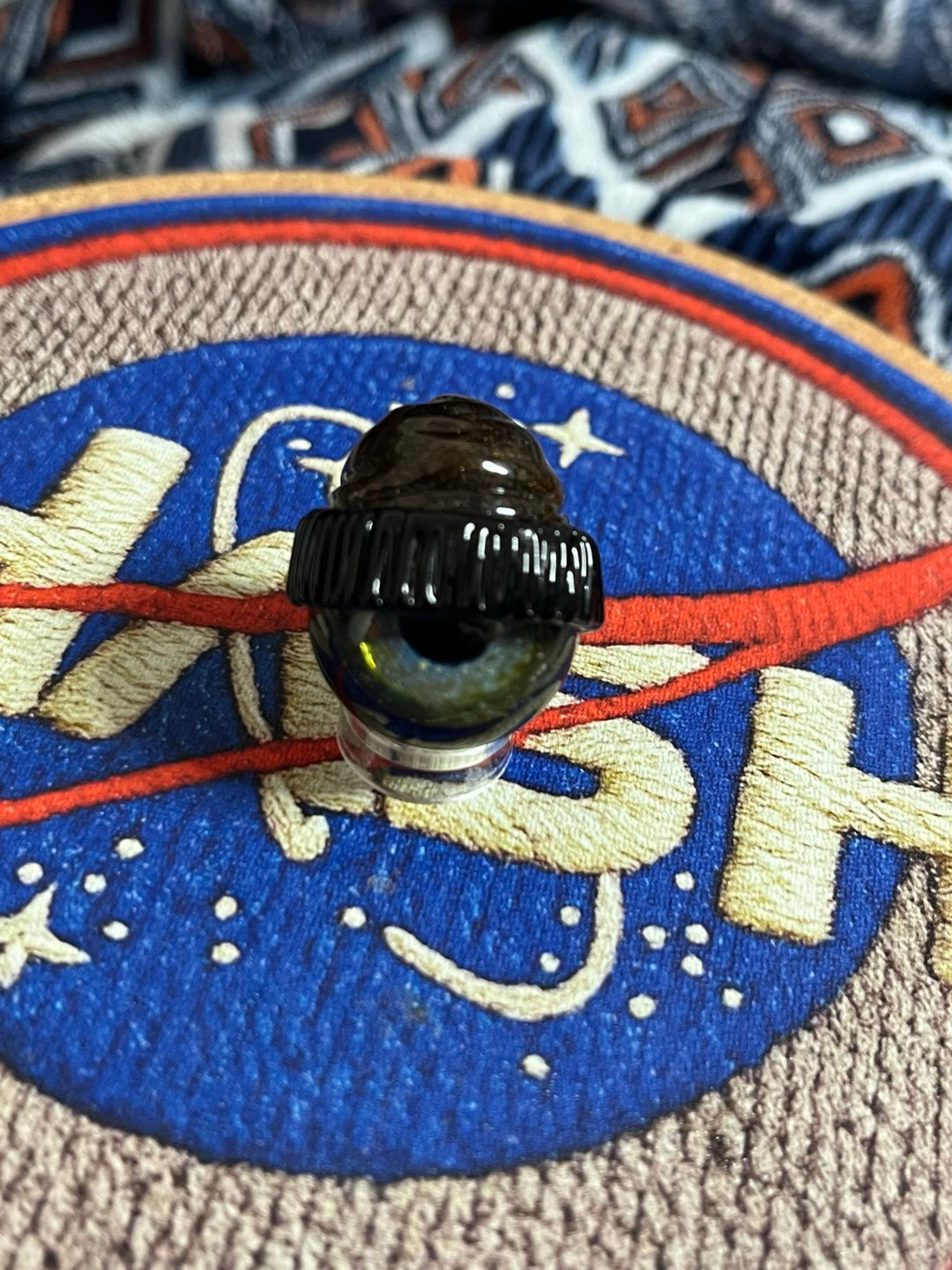 Preview pic of Junkie glass sculpted marble