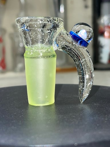 Preview pic of 18mm 4 holes, ion uv and blue uv color